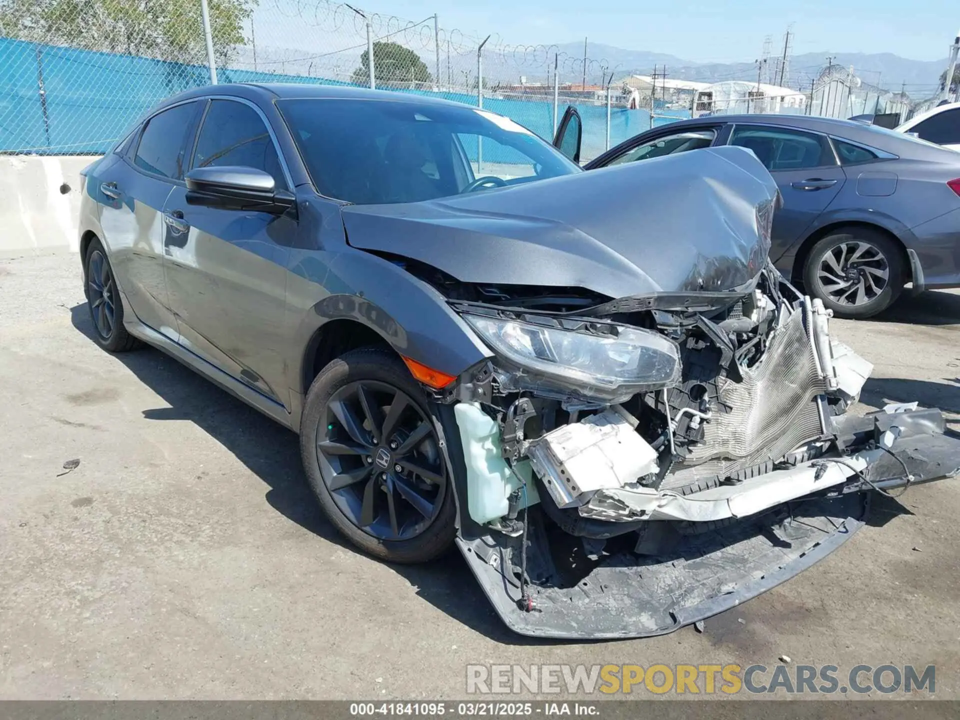 1 Photograph of a damaged car SHHFK7H80LU416318 HONDA CIVIC 2020