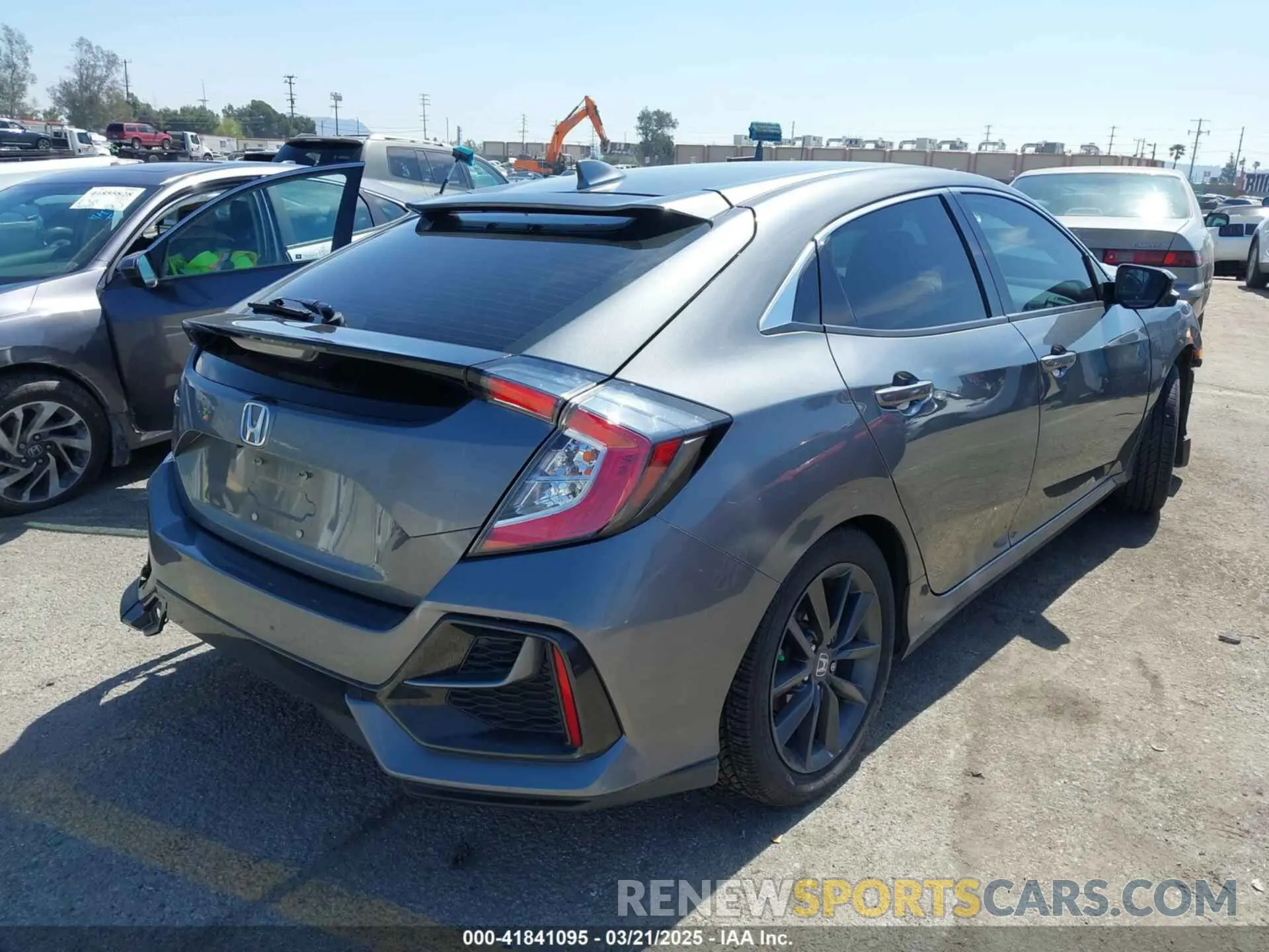 4 Photograph of a damaged car SHHFK7H80LU416318 HONDA CIVIC 2020