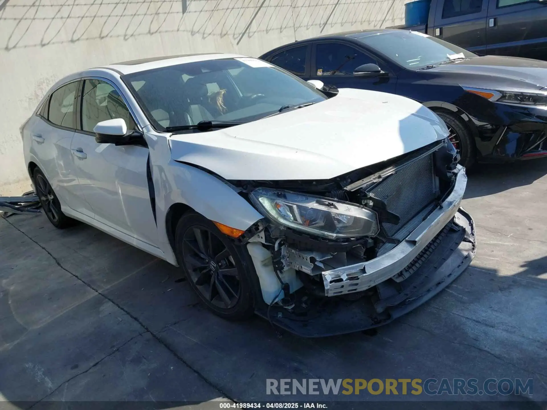1 Photograph of a damaged car SHHFK7H82LU403988 HONDA CIVIC 2020