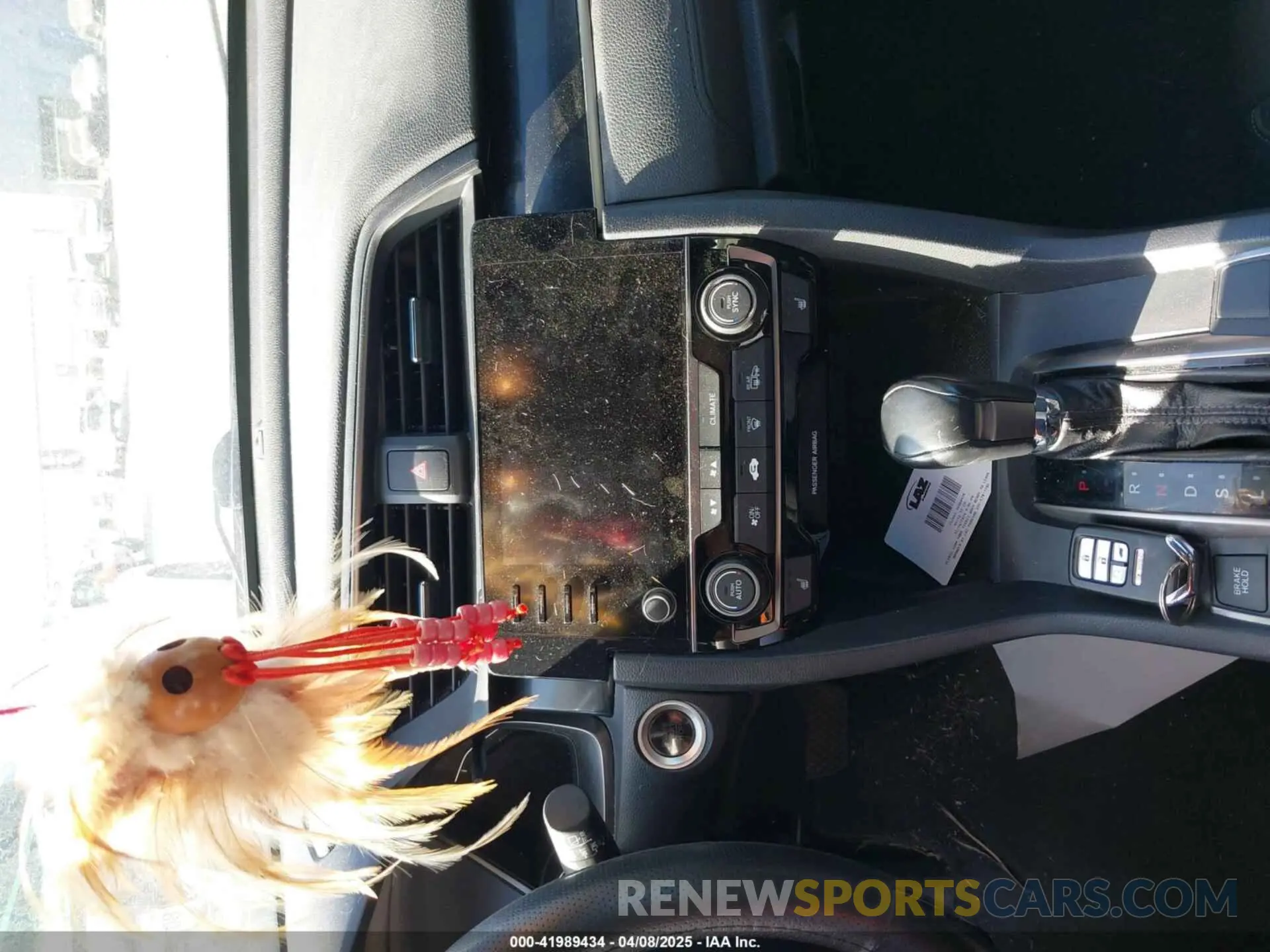 11 Photograph of a damaged car SHHFK7H82LU403988 HONDA CIVIC 2020