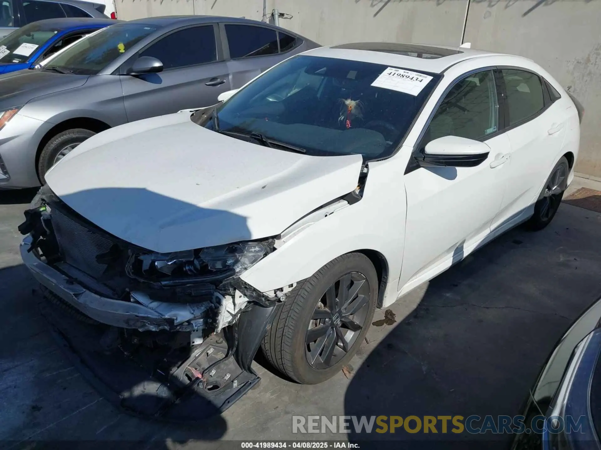 2 Photograph of a damaged car SHHFK7H82LU403988 HONDA CIVIC 2020