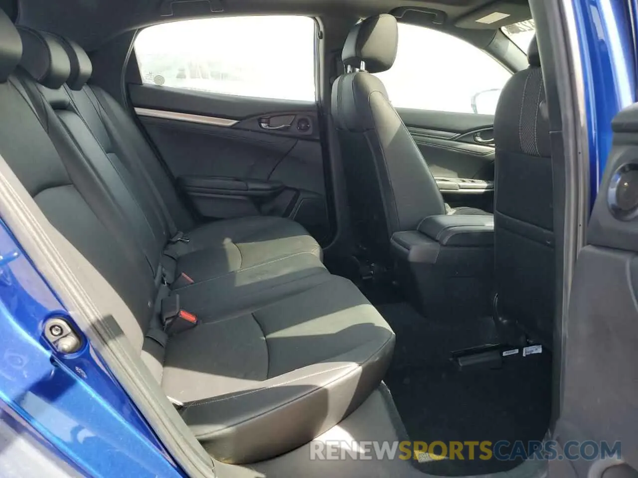 10 Photograph of a damaged car SHHFK7H83LU218994 HONDA CIVIC 2020
