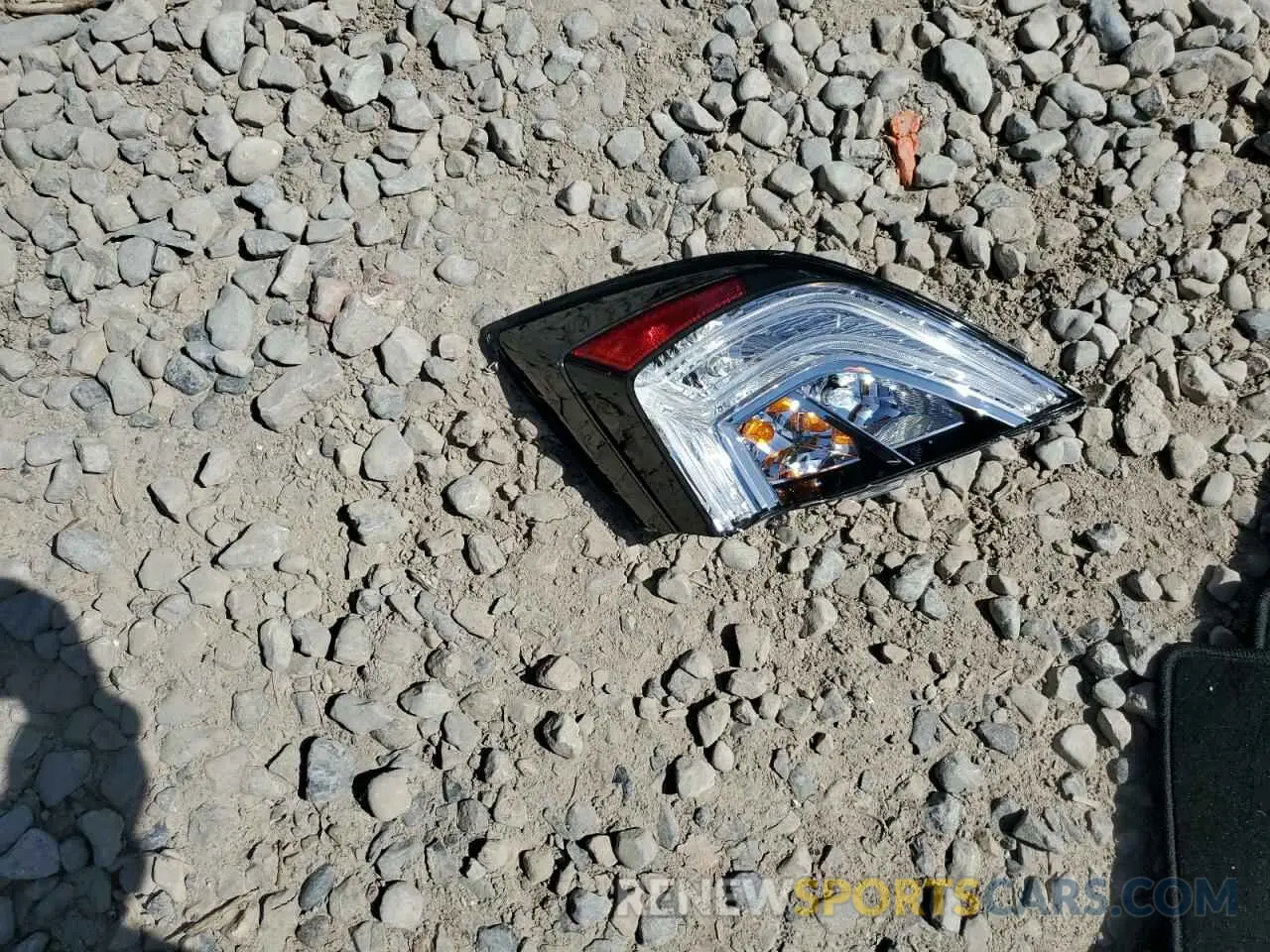 12 Photograph of a damaged car SHHFK7H83LU218994 HONDA CIVIC 2020