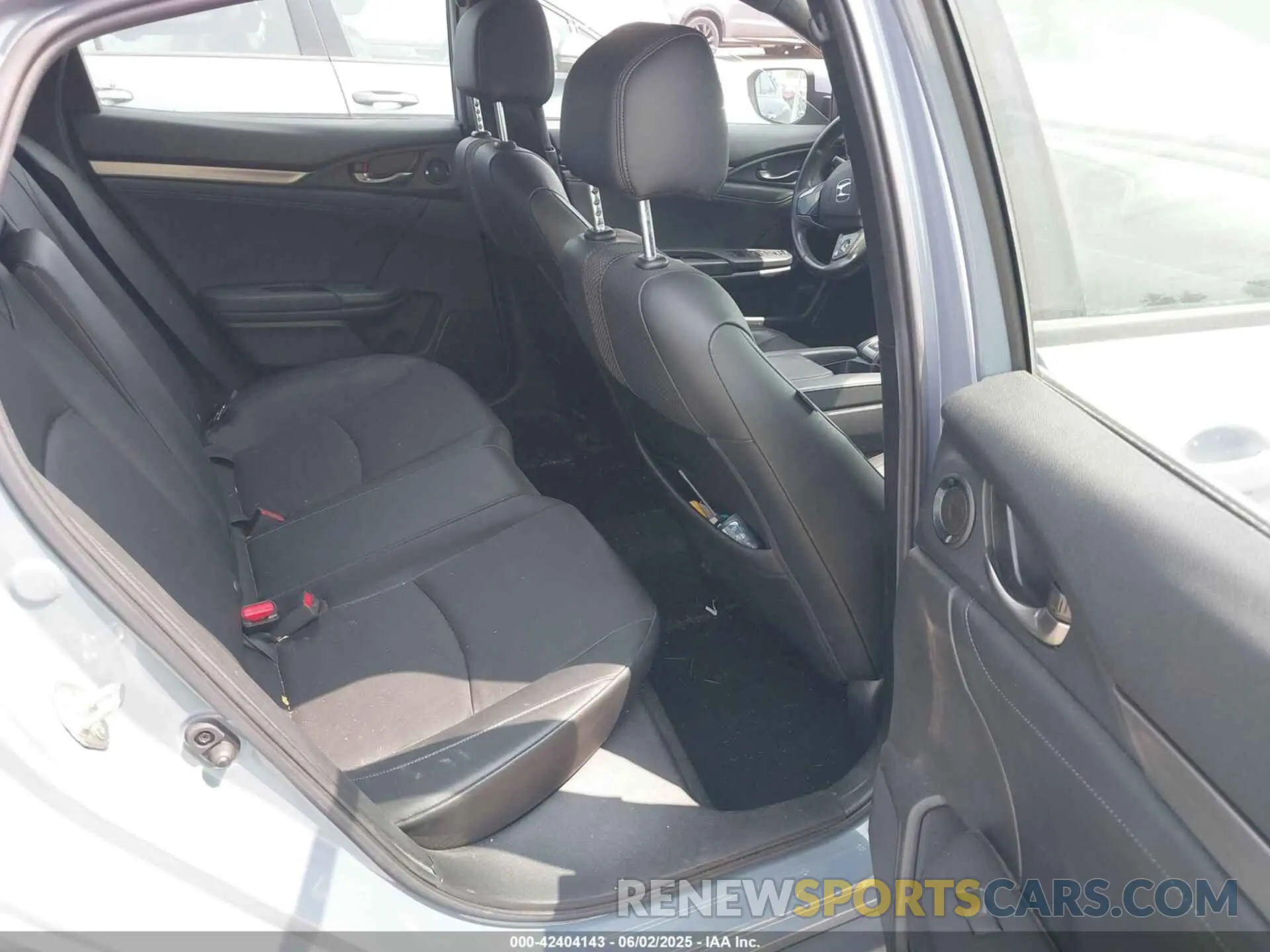 8 Photograph of a damaged car SHHFK7H85LU216549 HONDA CIVIC 2020