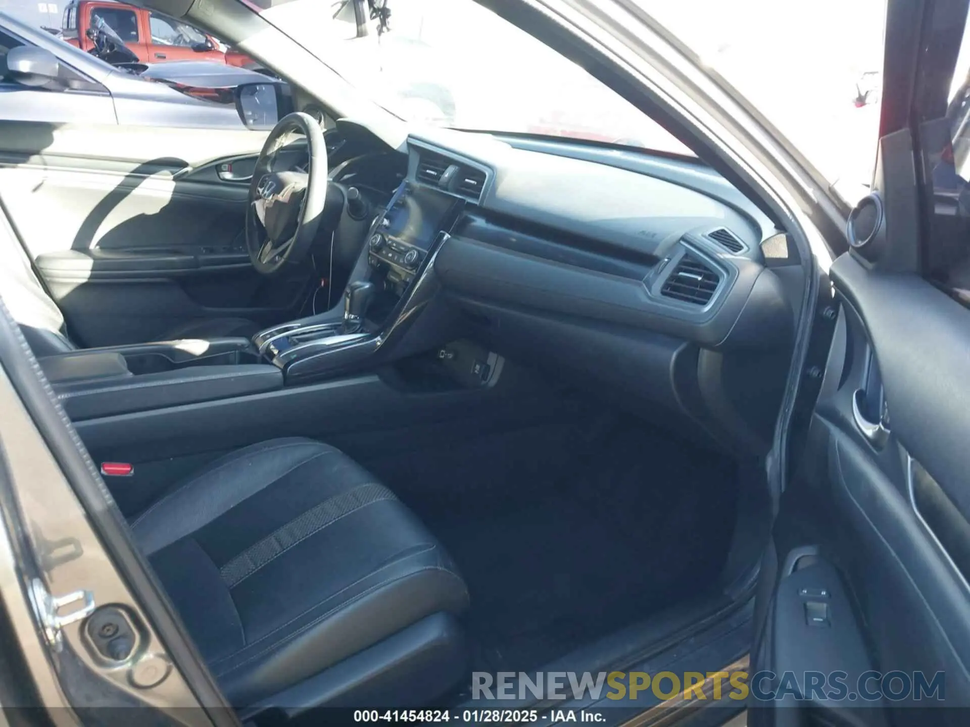 5 Photograph of a damaged car SHHFK7H89LU418214 HONDA CIVIC 2020