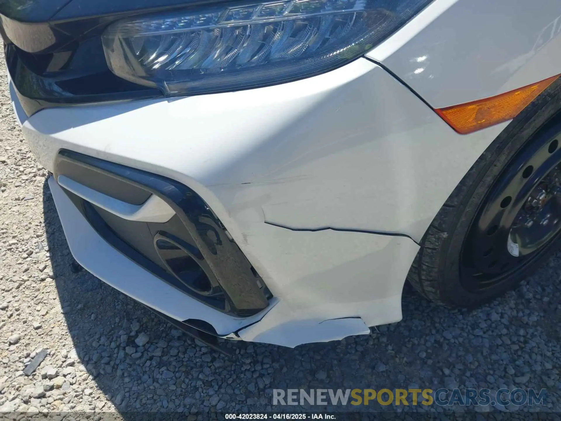 19 Photograph of a damaged car SHHFK7H92LU210782 HONDA CIVIC 2020