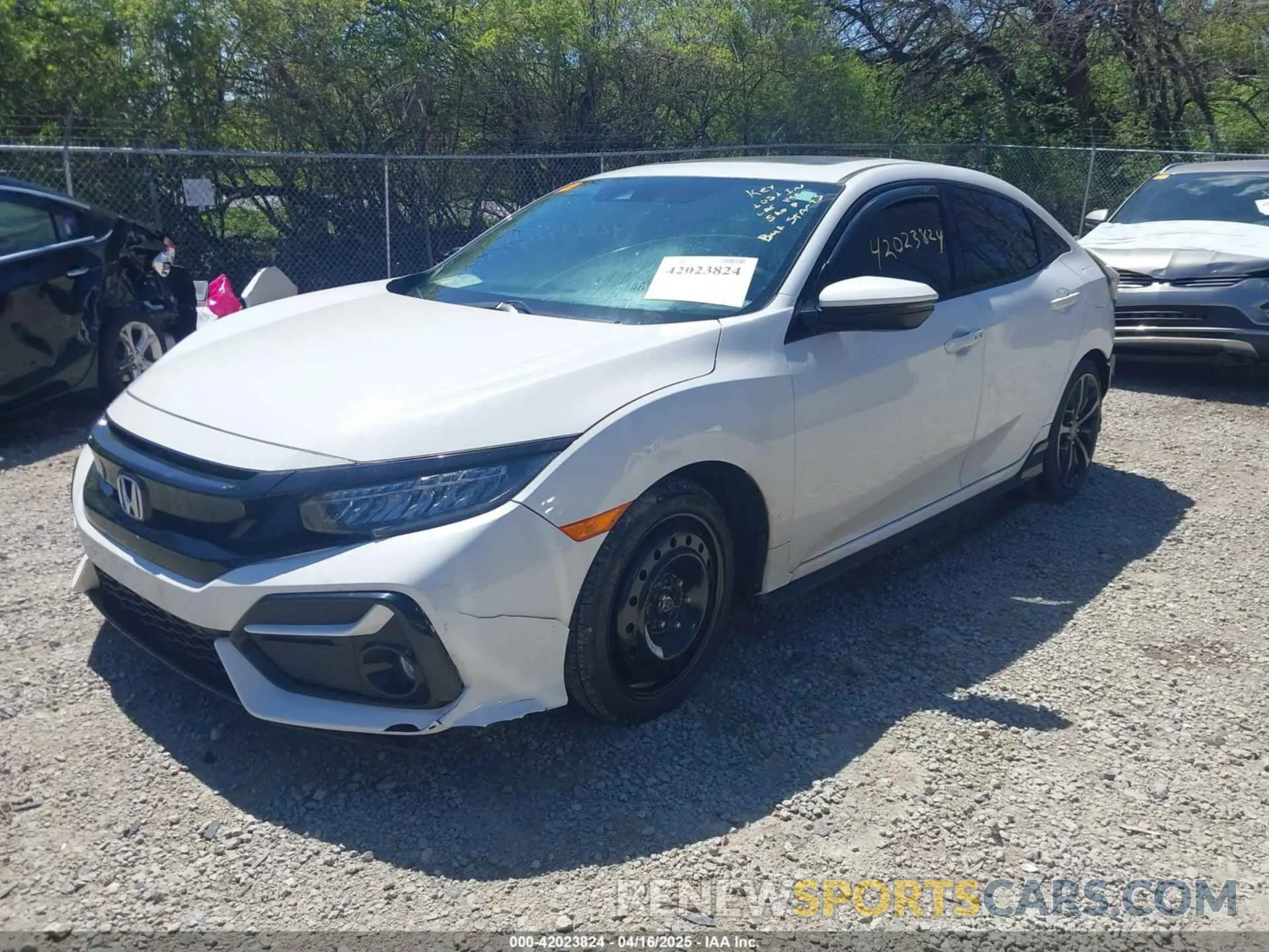 2 Photograph of a damaged car SHHFK7H92LU210782 HONDA CIVIC 2020
