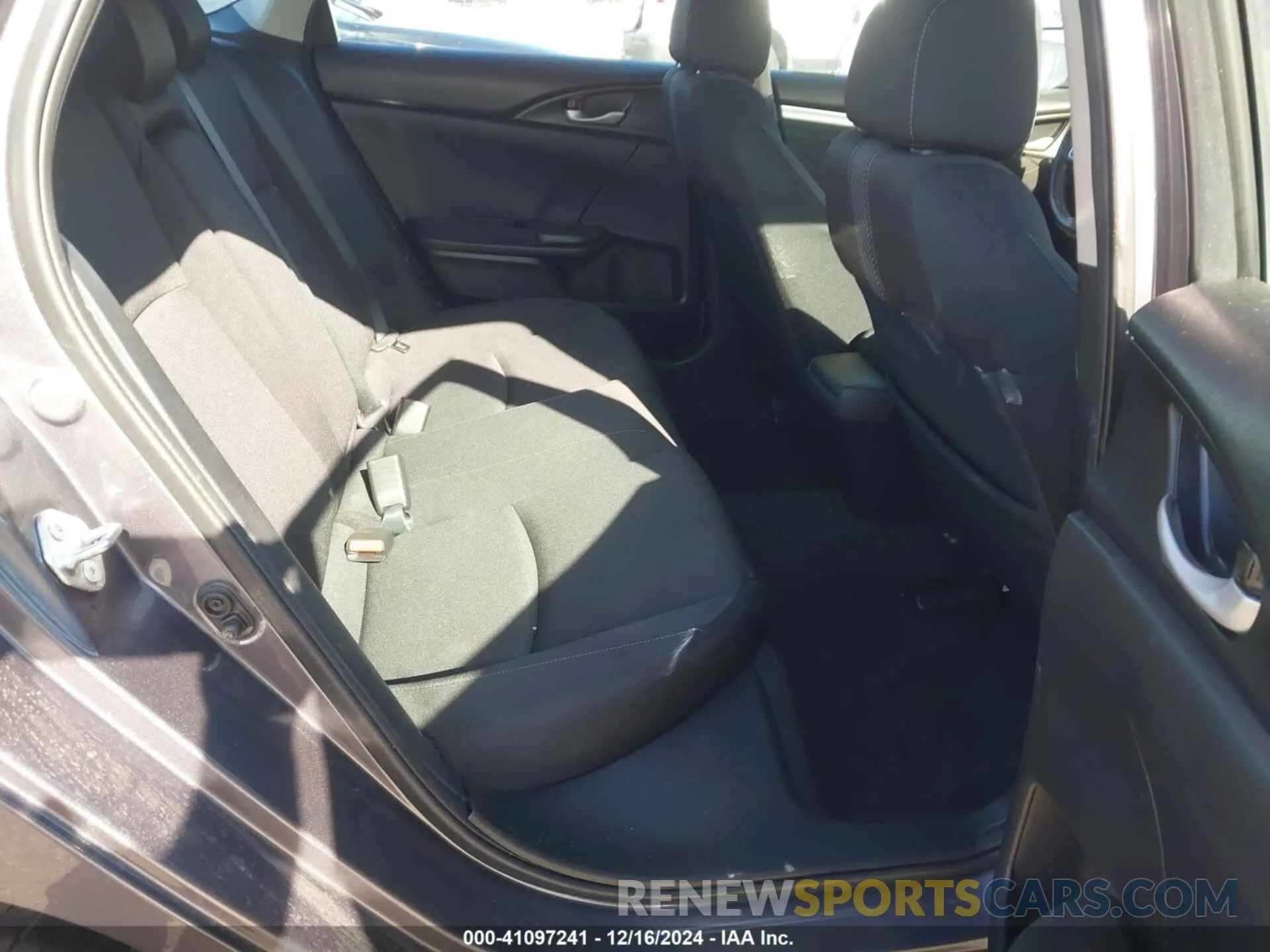 8 Photograph of a damaged car 19XFC1F30ME206537 HONDA CIVIC 2021