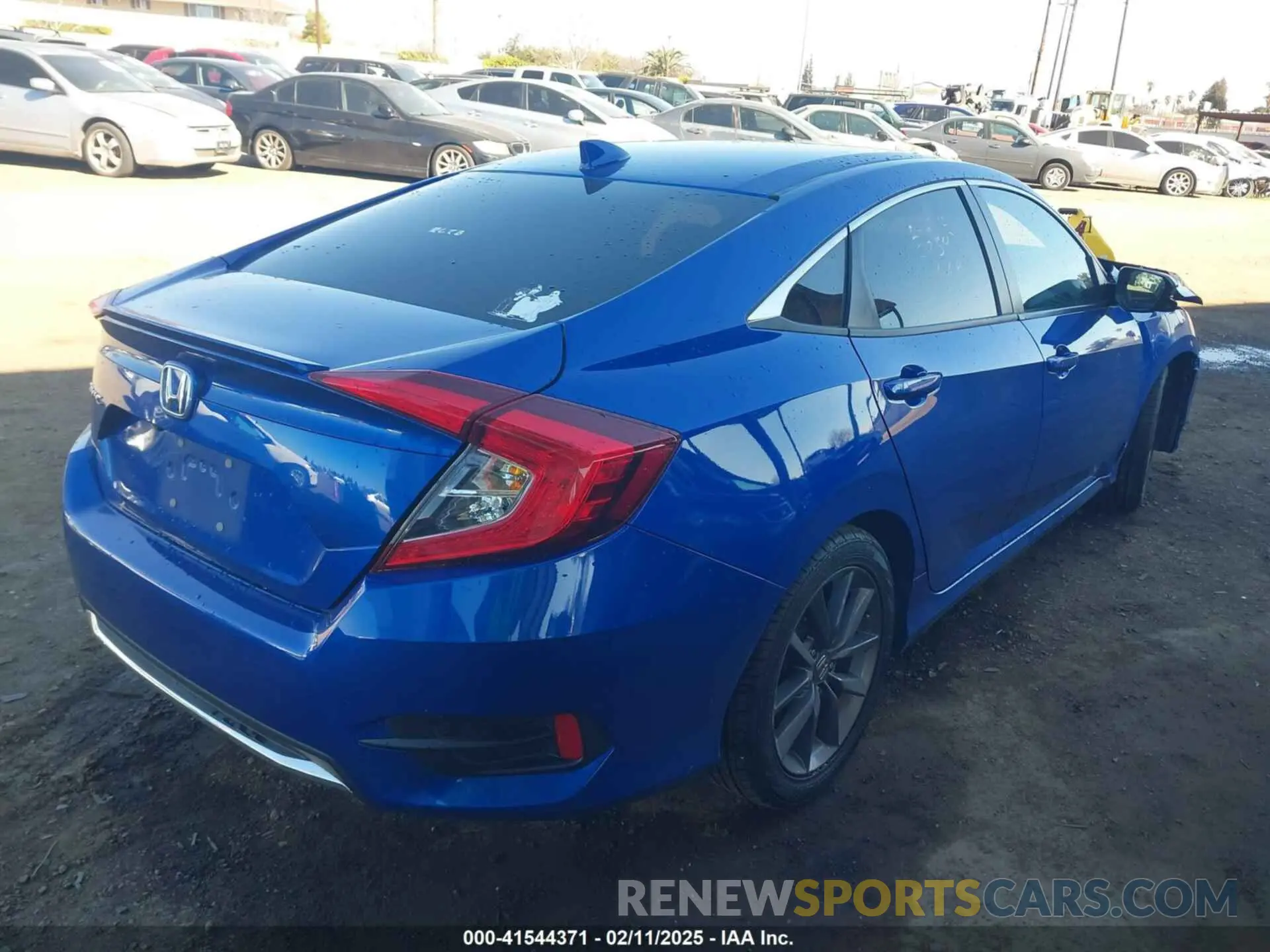 4 Photograph of a damaged car 19XFC1F33ME207410 HONDA CIVIC 2021