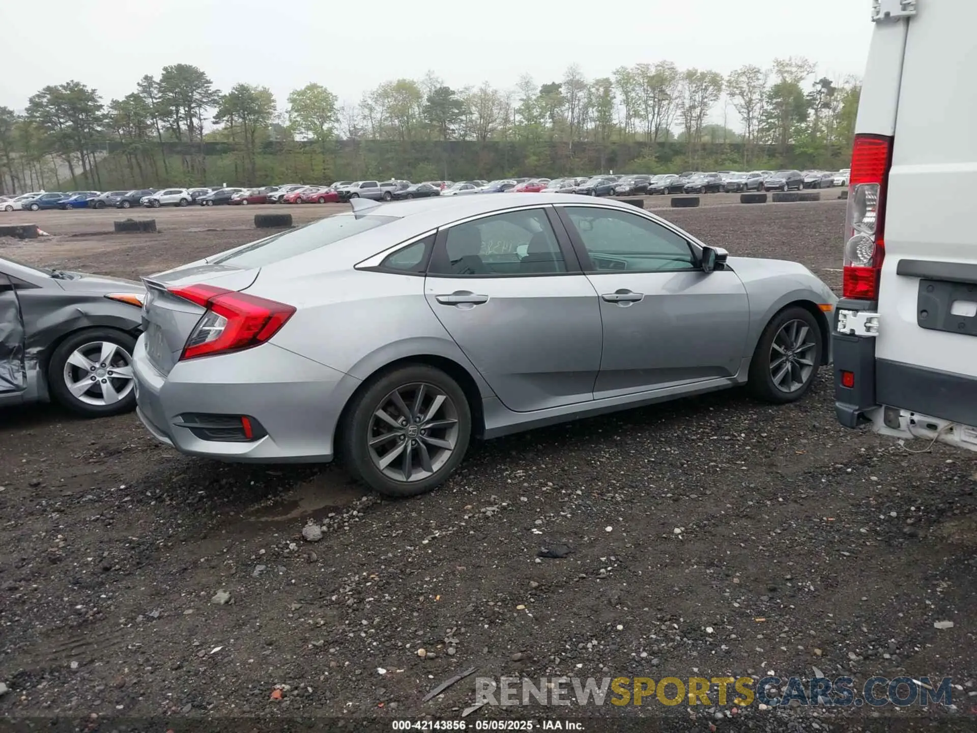 13 Photograph of a damaged car 19XFC1F35ME201723 HONDA CIVIC 2021