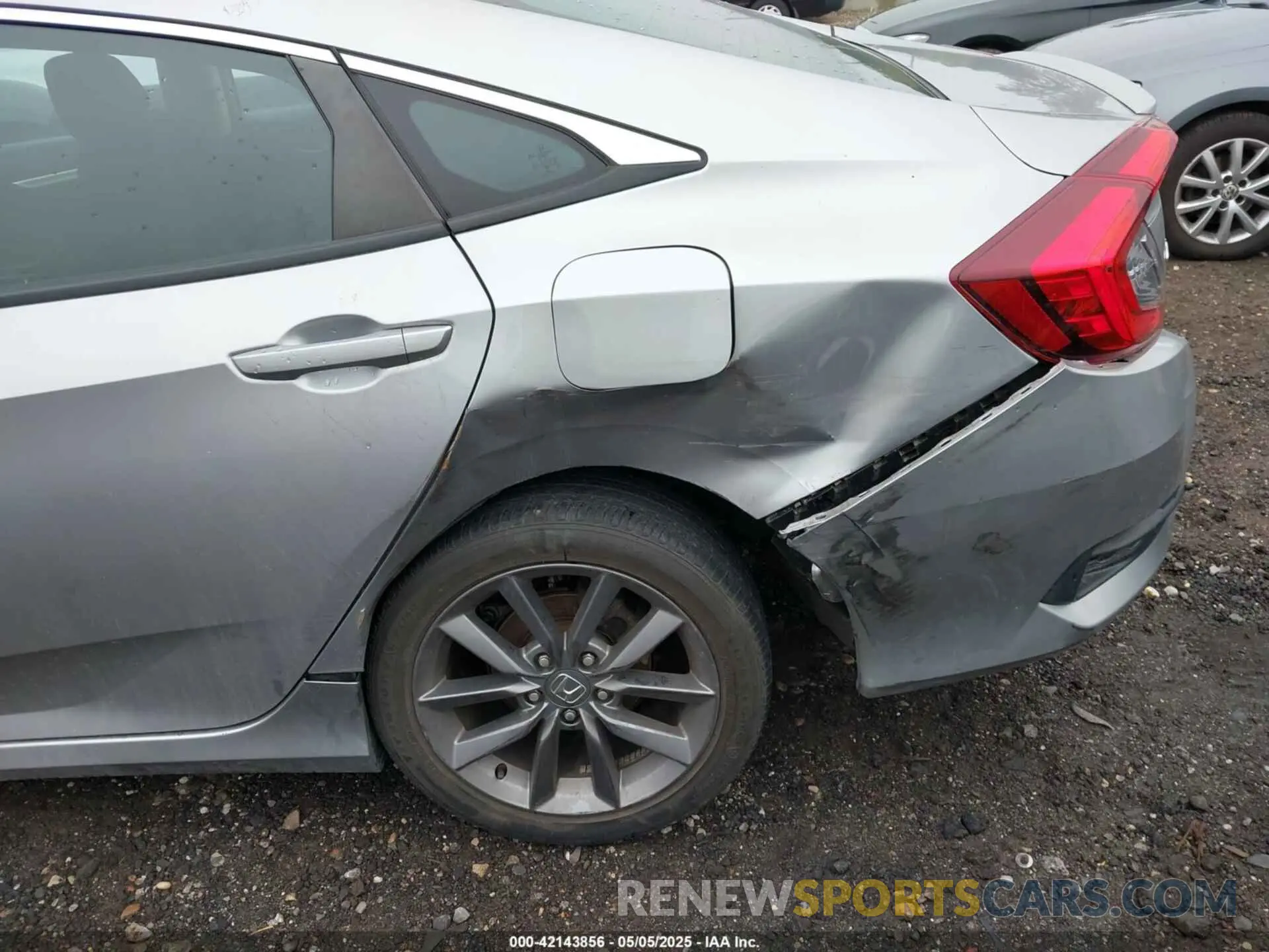 6 Photograph of a damaged car 19XFC1F35ME201723 HONDA CIVIC 2021