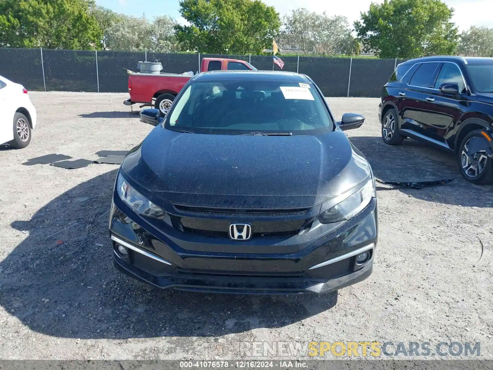 13 Photograph of a damaged car 19XFC1F39ME002366 HONDA CIVIC 2021