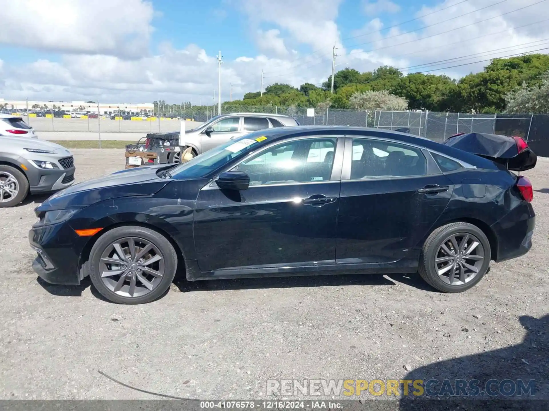 15 Photograph of a damaged car 19XFC1F39ME002366 HONDA CIVIC 2021