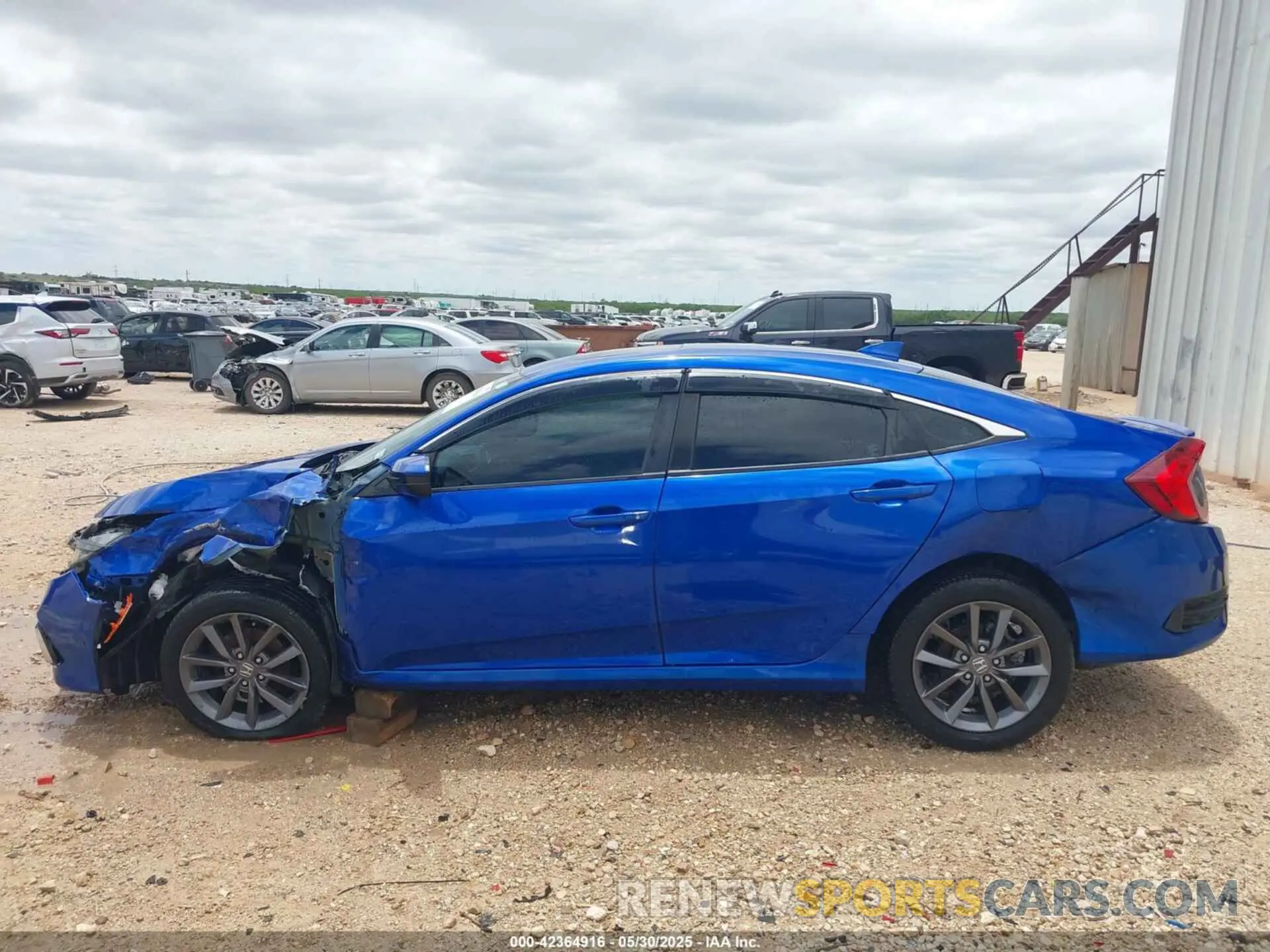 14 Photograph of a damaged car 19XFC1F39ME013142 HONDA CIVIC 2021