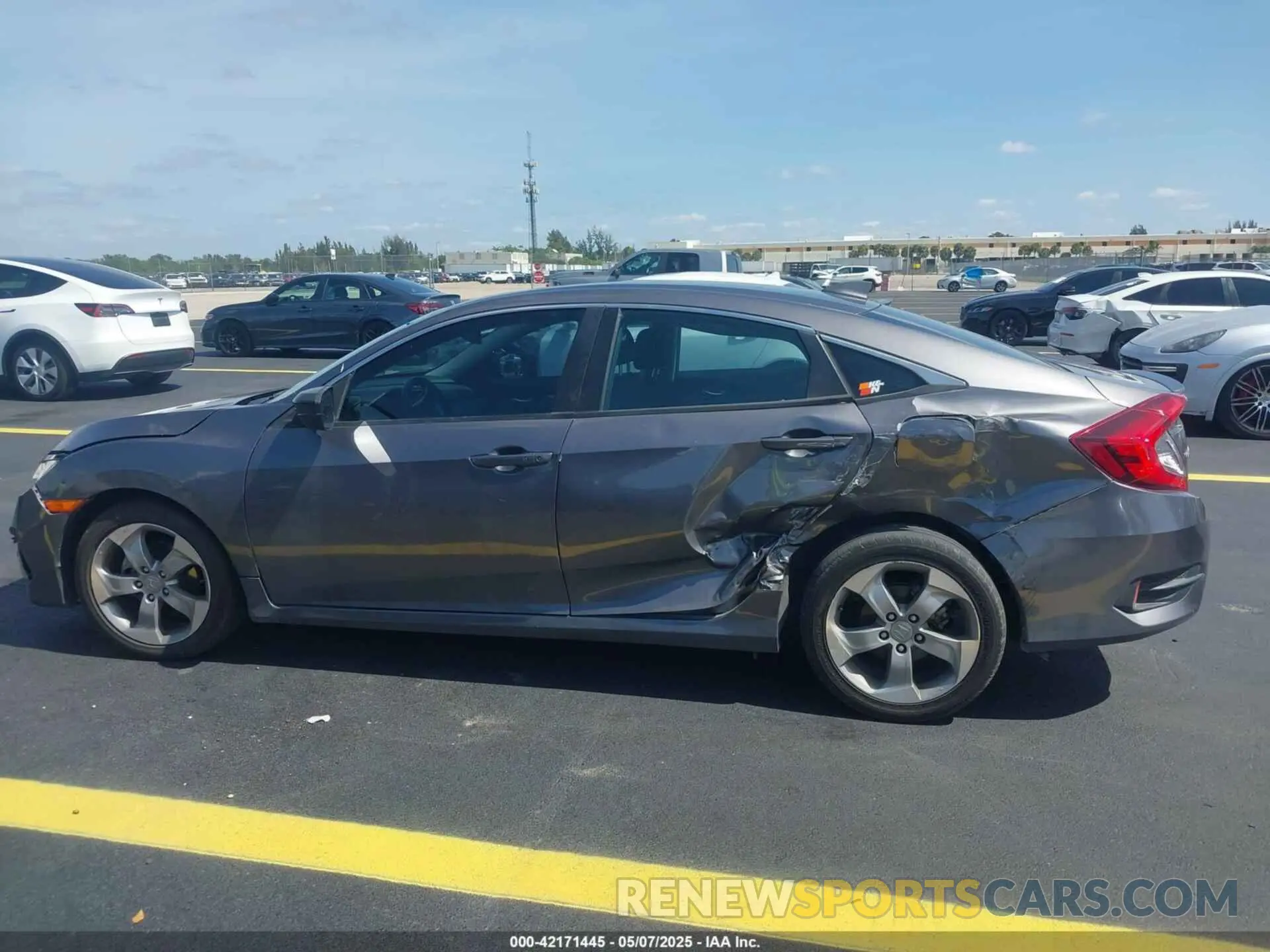 14 Photograph of a damaged car 19XFC1F39ME014128 HONDA CIVIC 2021