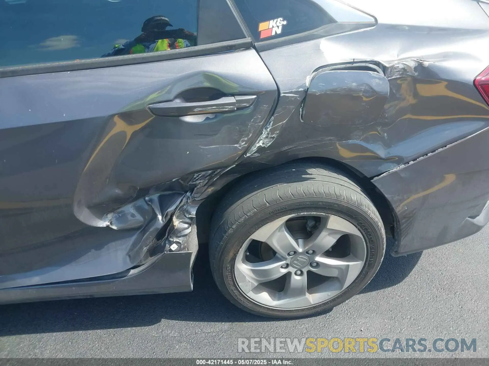 6 Photograph of a damaged car 19XFC1F39ME014128 HONDA CIVIC 2021