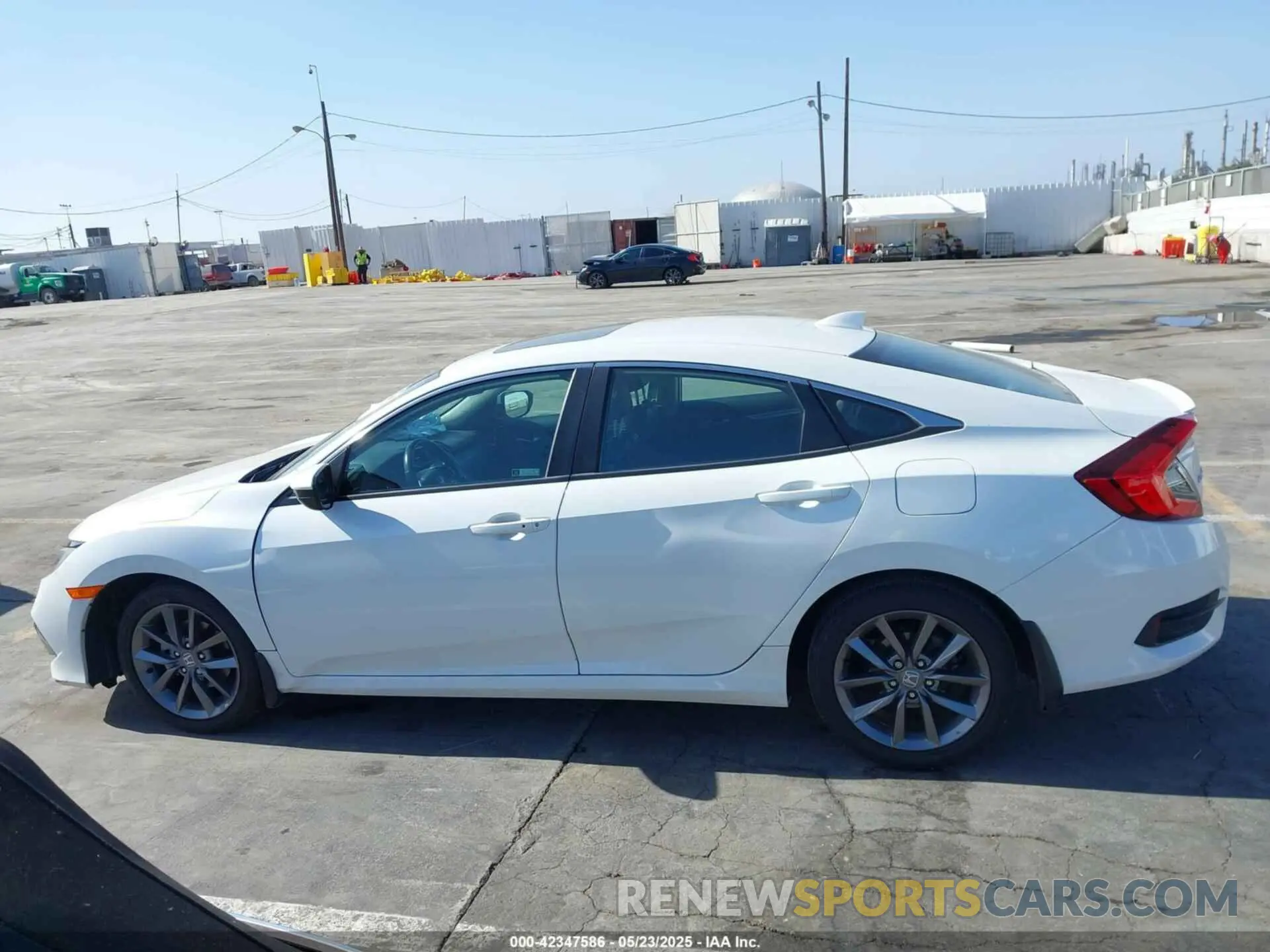 14 Photograph of a damaged car 19XFC1F73ME202145 HONDA CIVIC 2021