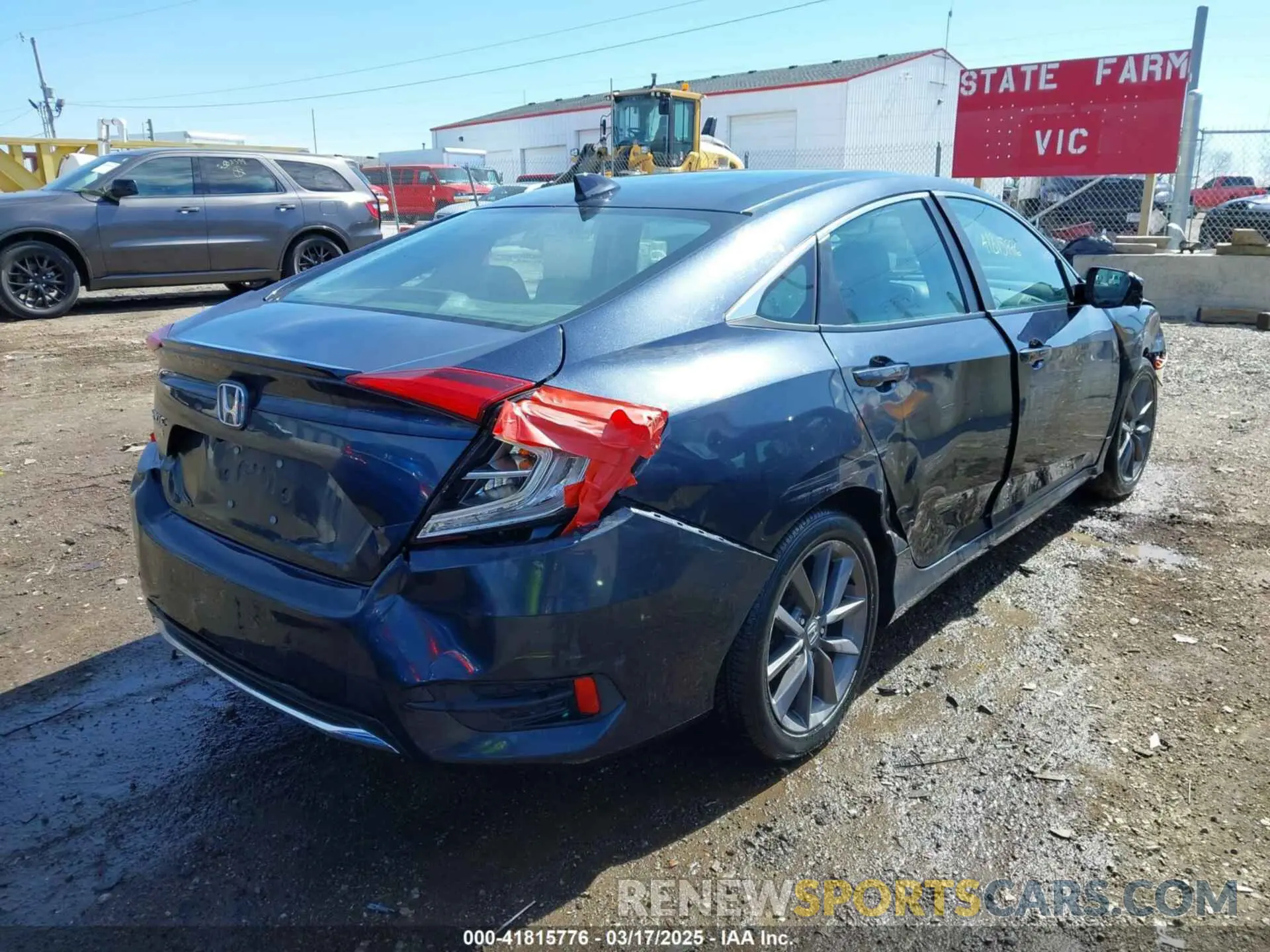 4 Photograph of a damaged car 19XFC1F77ME005740 HONDA CIVIC 2021