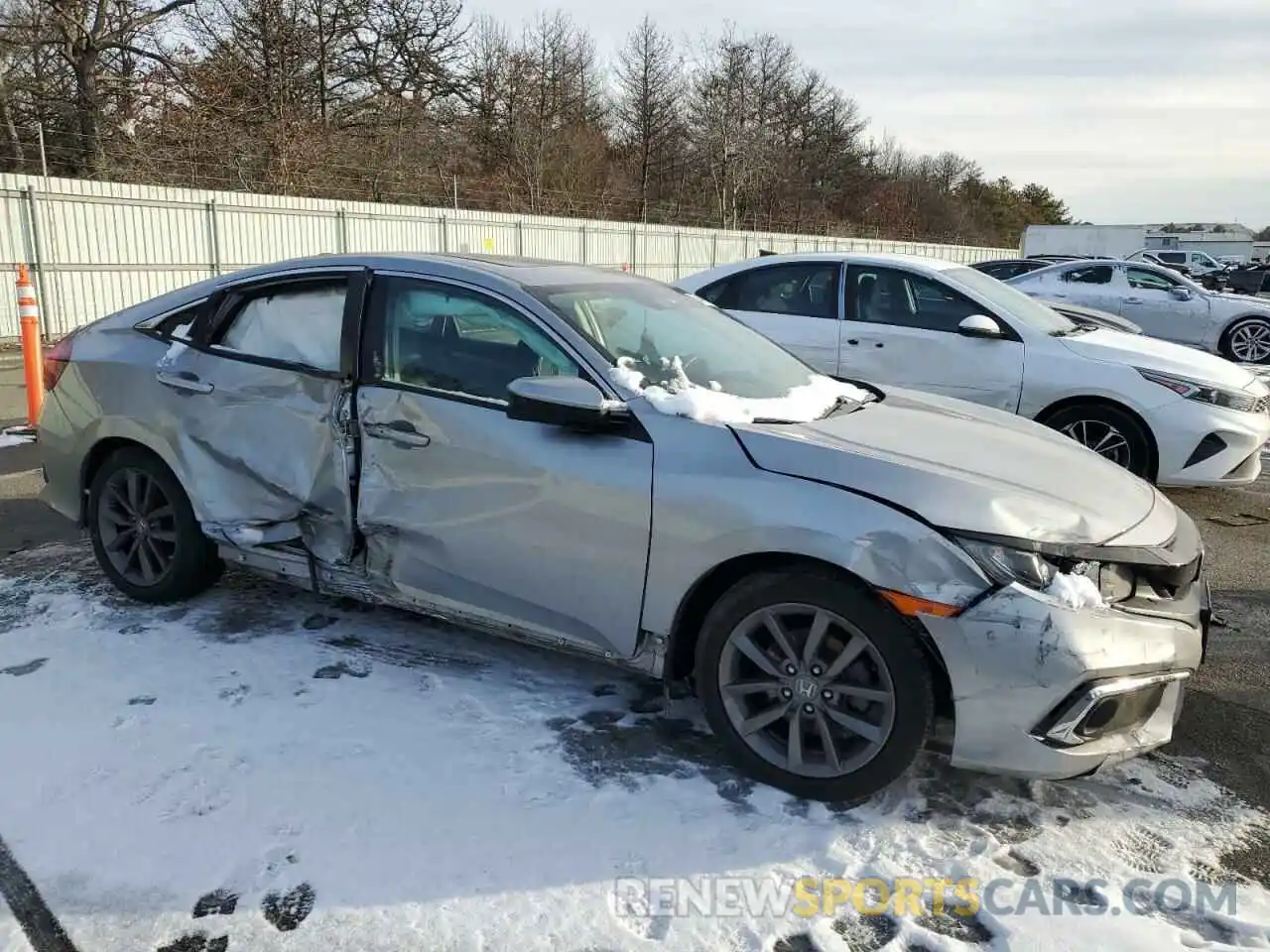 4 Photograph of a damaged car 19XFC1F78ME202898 HONDA CIVIC 2021