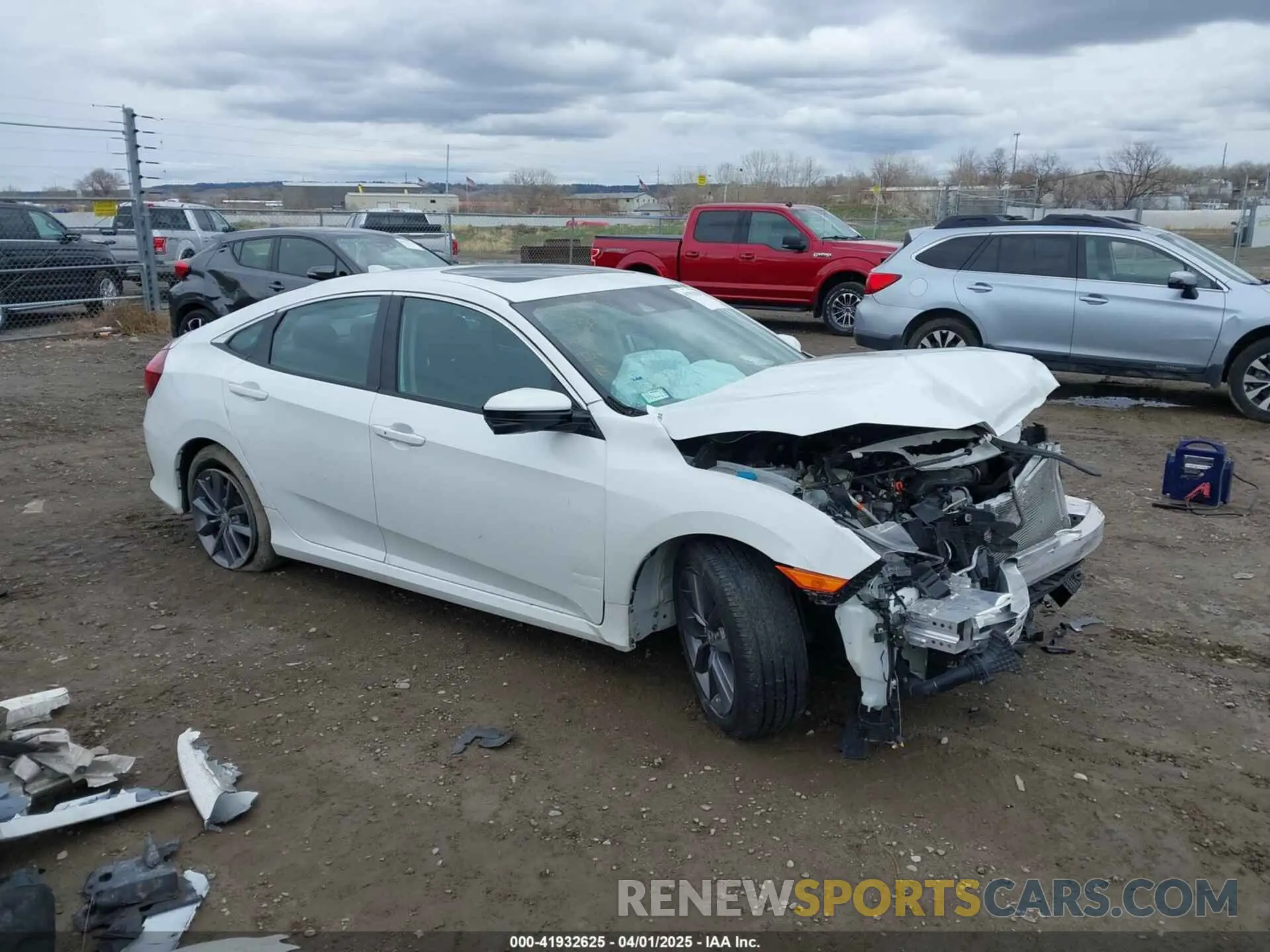 1 Photograph of a damaged car 19XFC1F7XME005554 HONDA CIVIC 2021