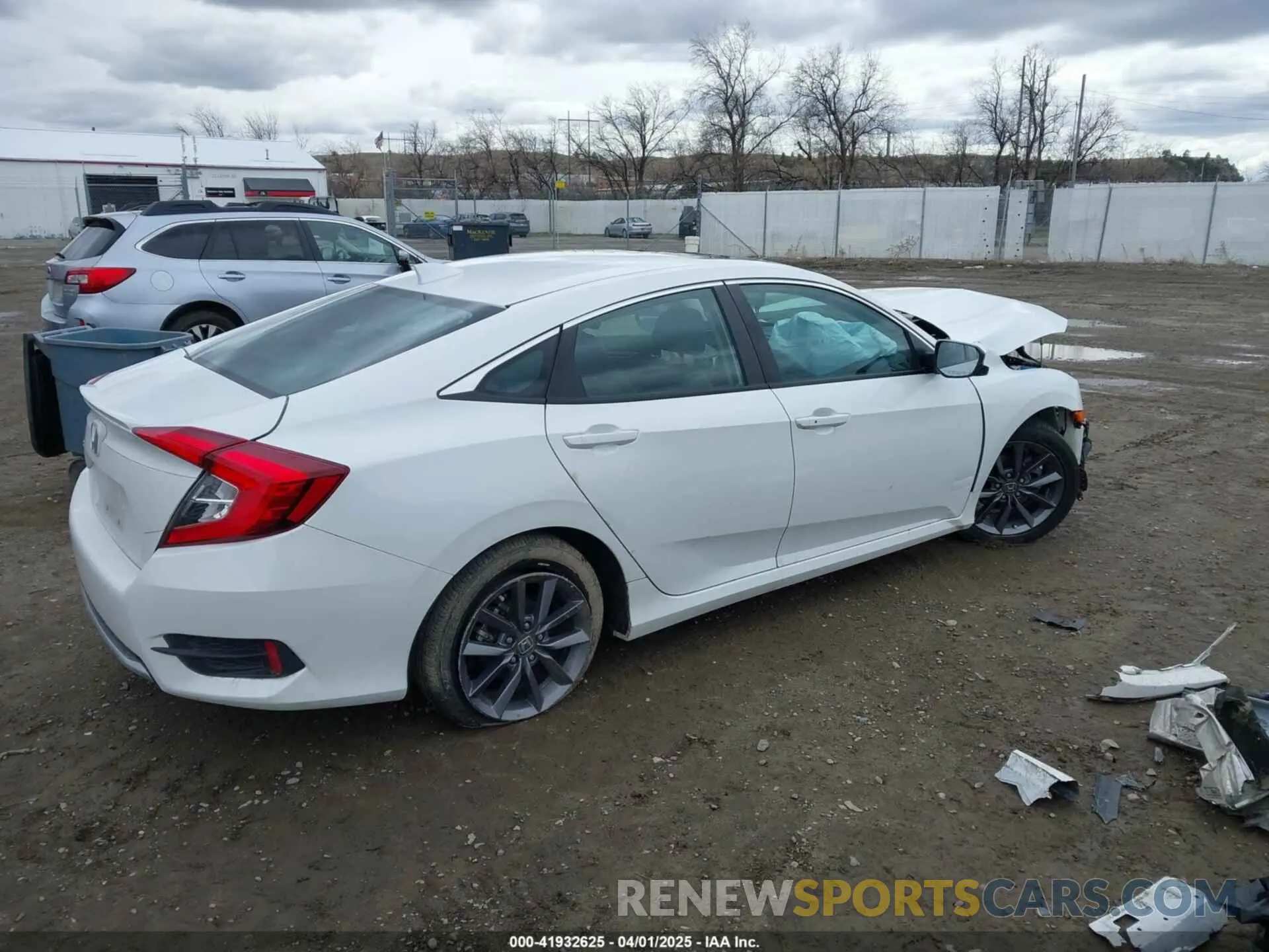 4 Photograph of a damaged car 19XFC1F7XME005554 HONDA CIVIC 2021