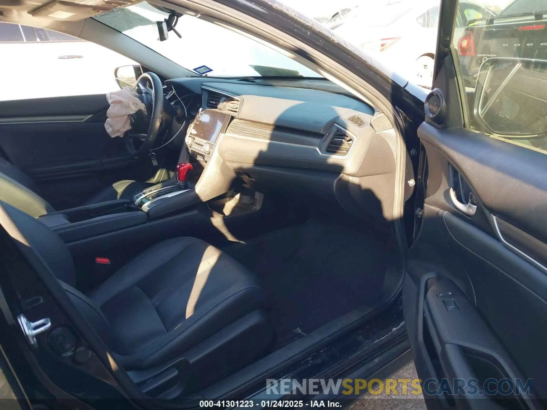 5 Photograph of a damaged car 19XFC1F7XME013492 HONDA CIVIC 2021