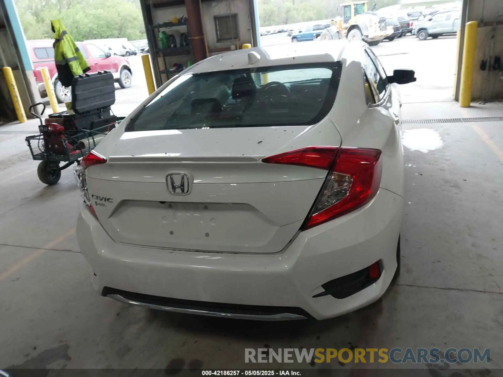 16 Photograph of a damaged car 19XFC1F7XME202207 HONDA CIVIC 2021