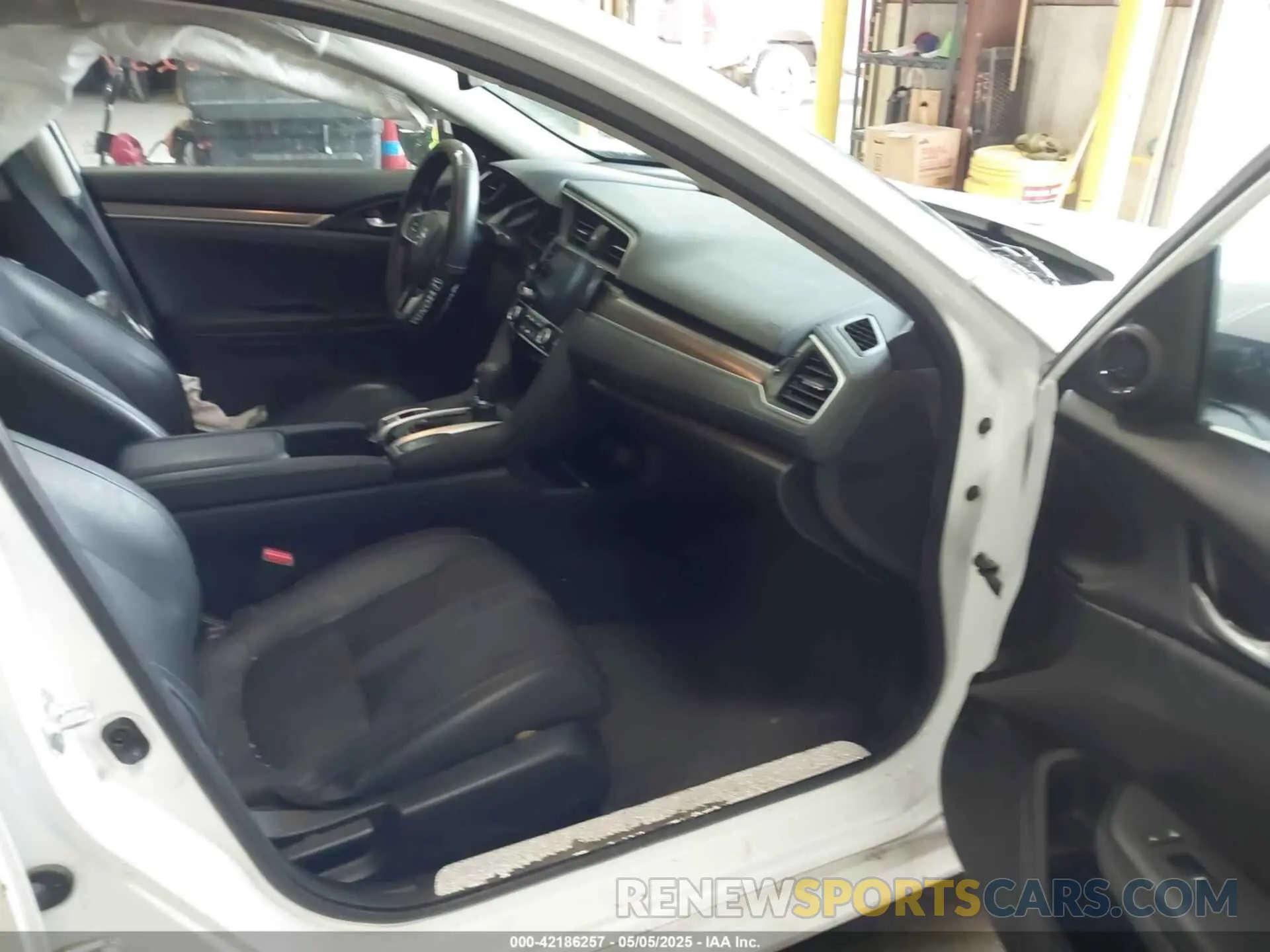 5 Photograph of a damaged car 19XFC1F7XME202207 HONDA CIVIC 2021