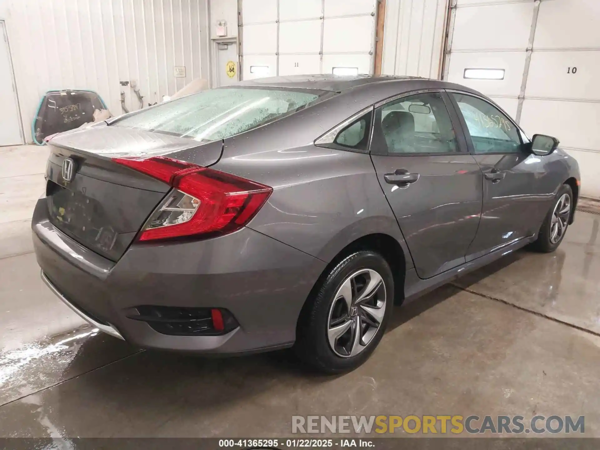 4 Photograph of a damaged car 19XFC2F61ME001485 HONDA CIVIC 2021