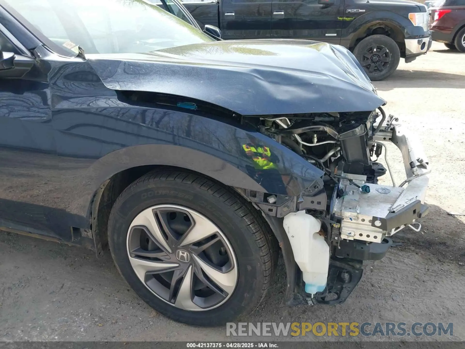 18 Photograph of a damaged car 19XFC2F65ME000324 HONDA CIVIC 2021