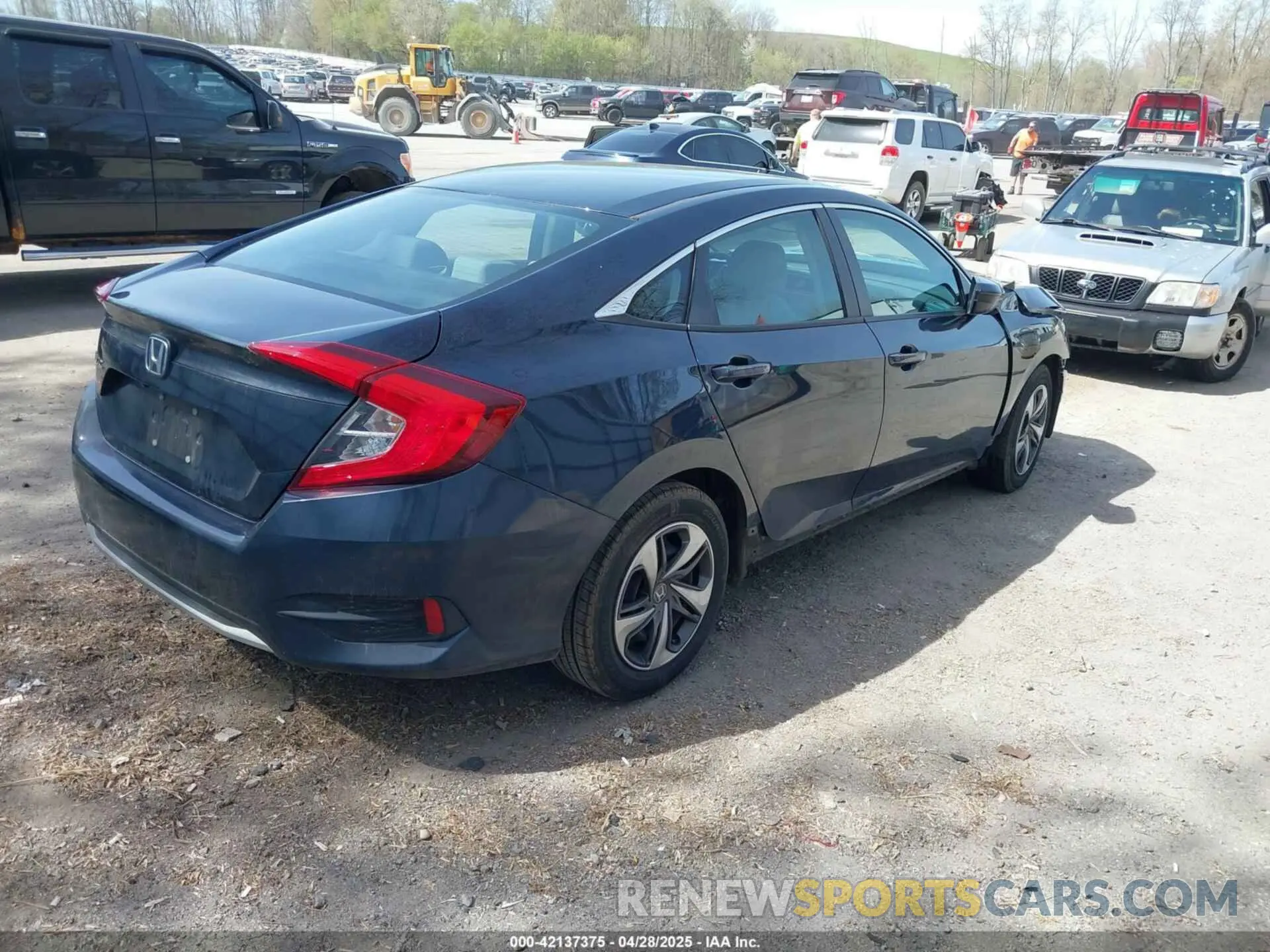 4 Photograph of a damaged car 19XFC2F65ME000324 HONDA CIVIC 2021