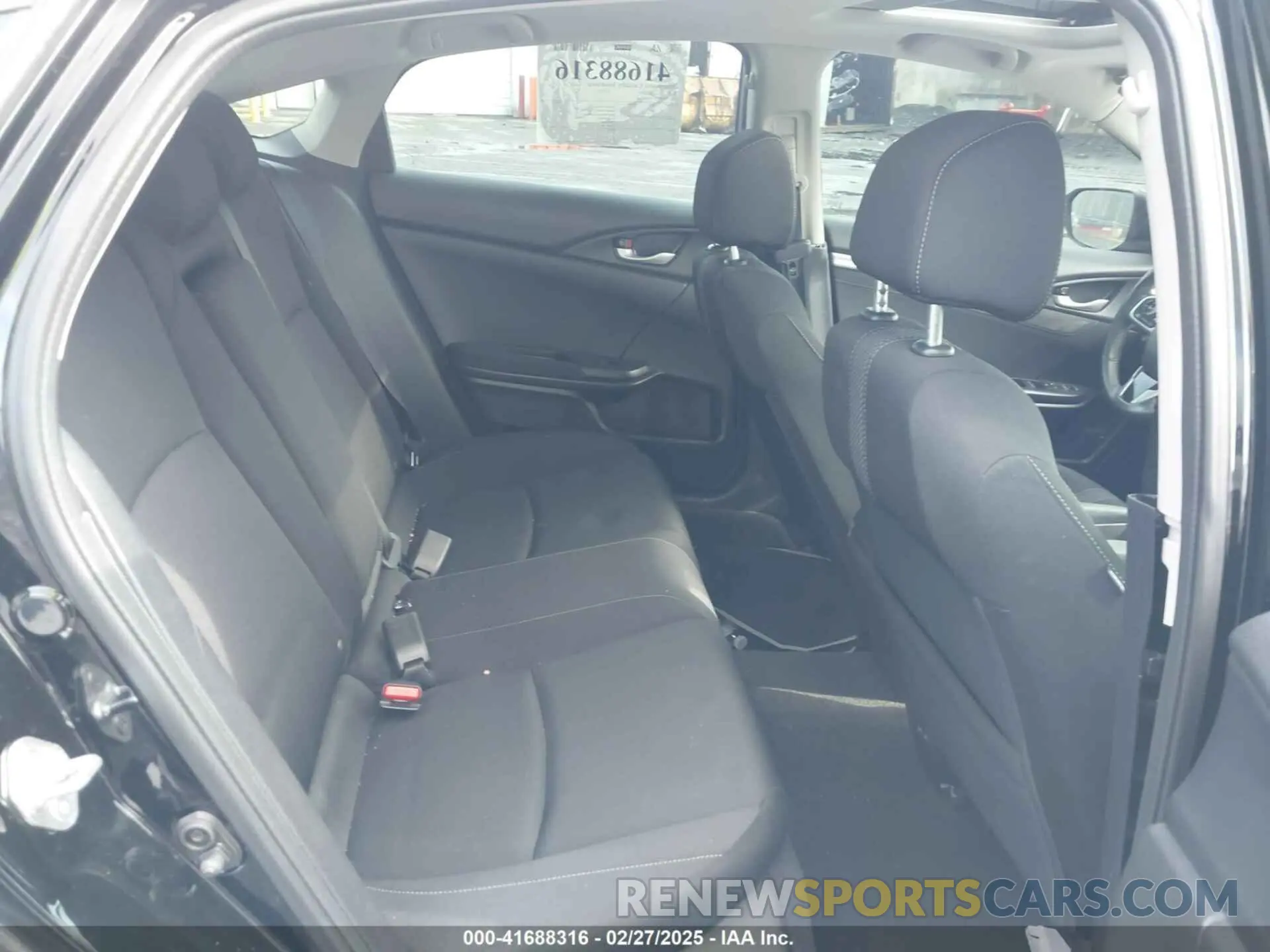 8 Photograph of a damaged car 2HGFC1F35MH704643 HONDA CIVIC 2021