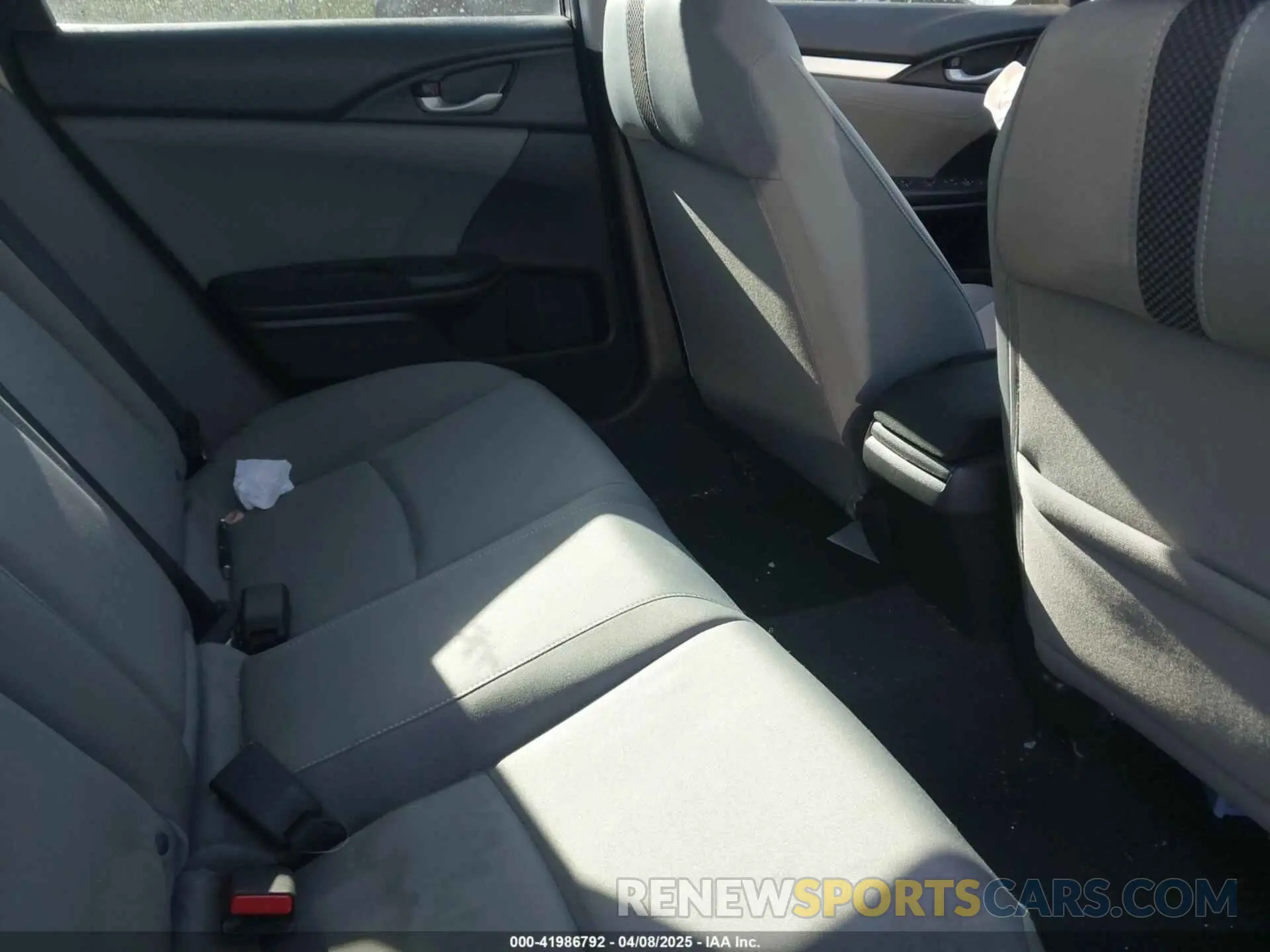 8 Photograph of a damaged car 2HGFC1F39MH703026 HONDA CIVIC 2021