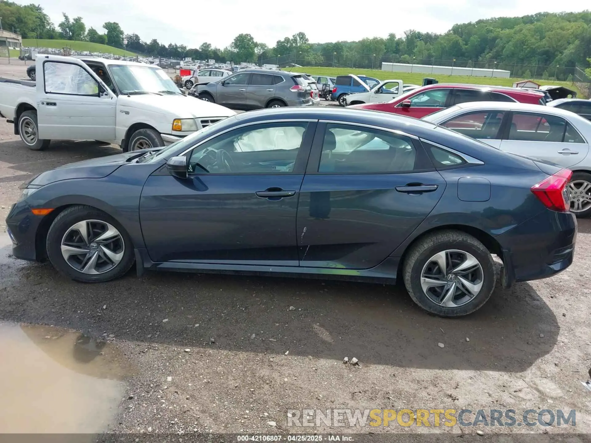 14 Photograph of a damaged car 2HGFC2F61MH532479 HONDA CIVIC 2021