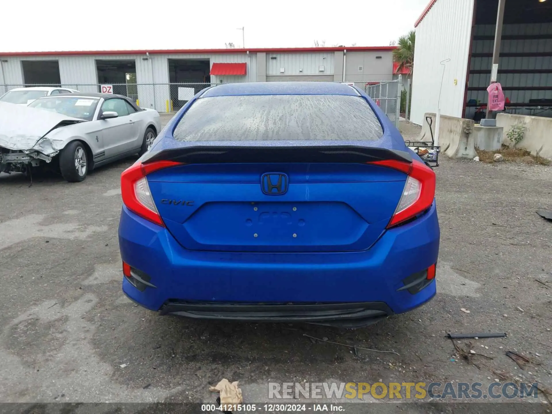 17 Photograph of a damaged car 2HGFC2F67MH534687 HONDA CIVIC 2021