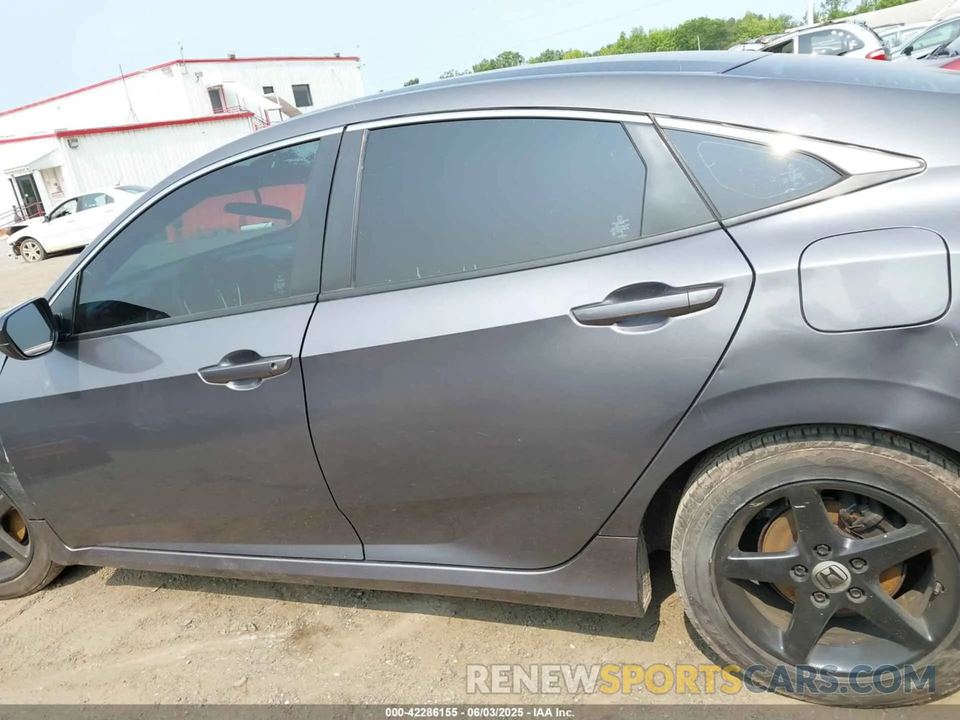 13 Photograph of a damaged car 2HGFC2F68MH538649 HONDA CIVIC 2021
