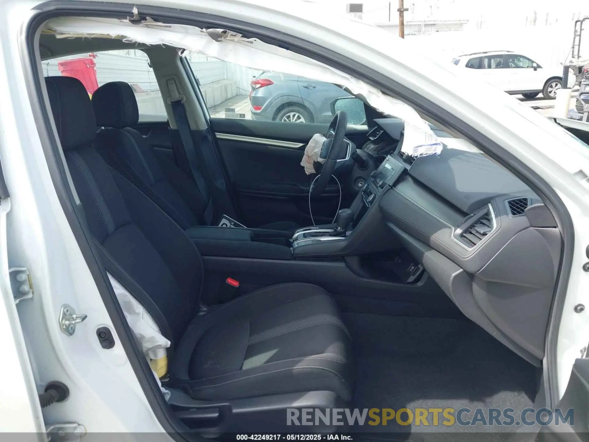 5 Photograph of a damaged car 2HGFC2F6XMH503885 HONDA CIVIC 2021