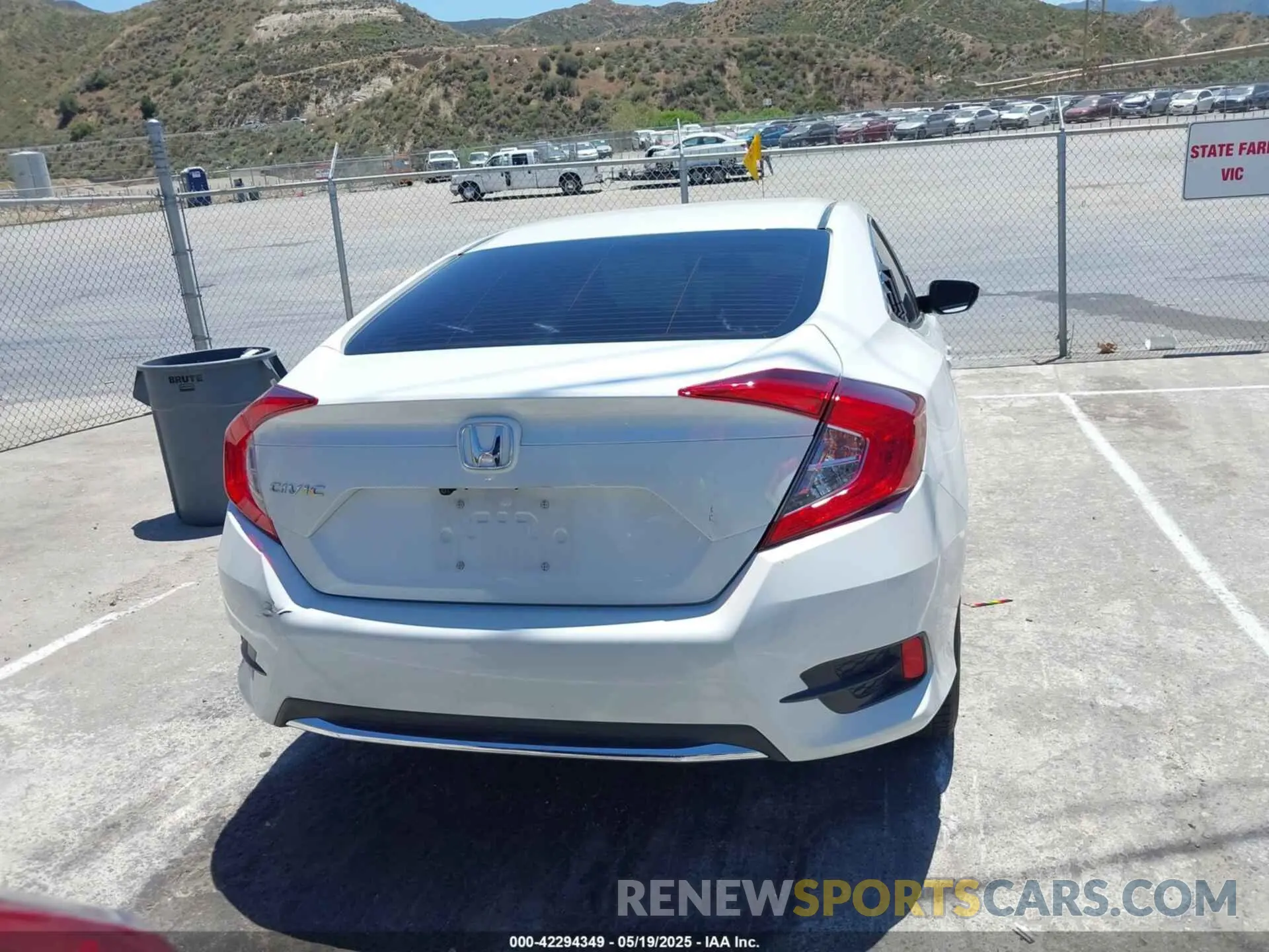 16 Photograph of a damaged car 2HGFC2F6XMH506592 HONDA CIVIC 2021