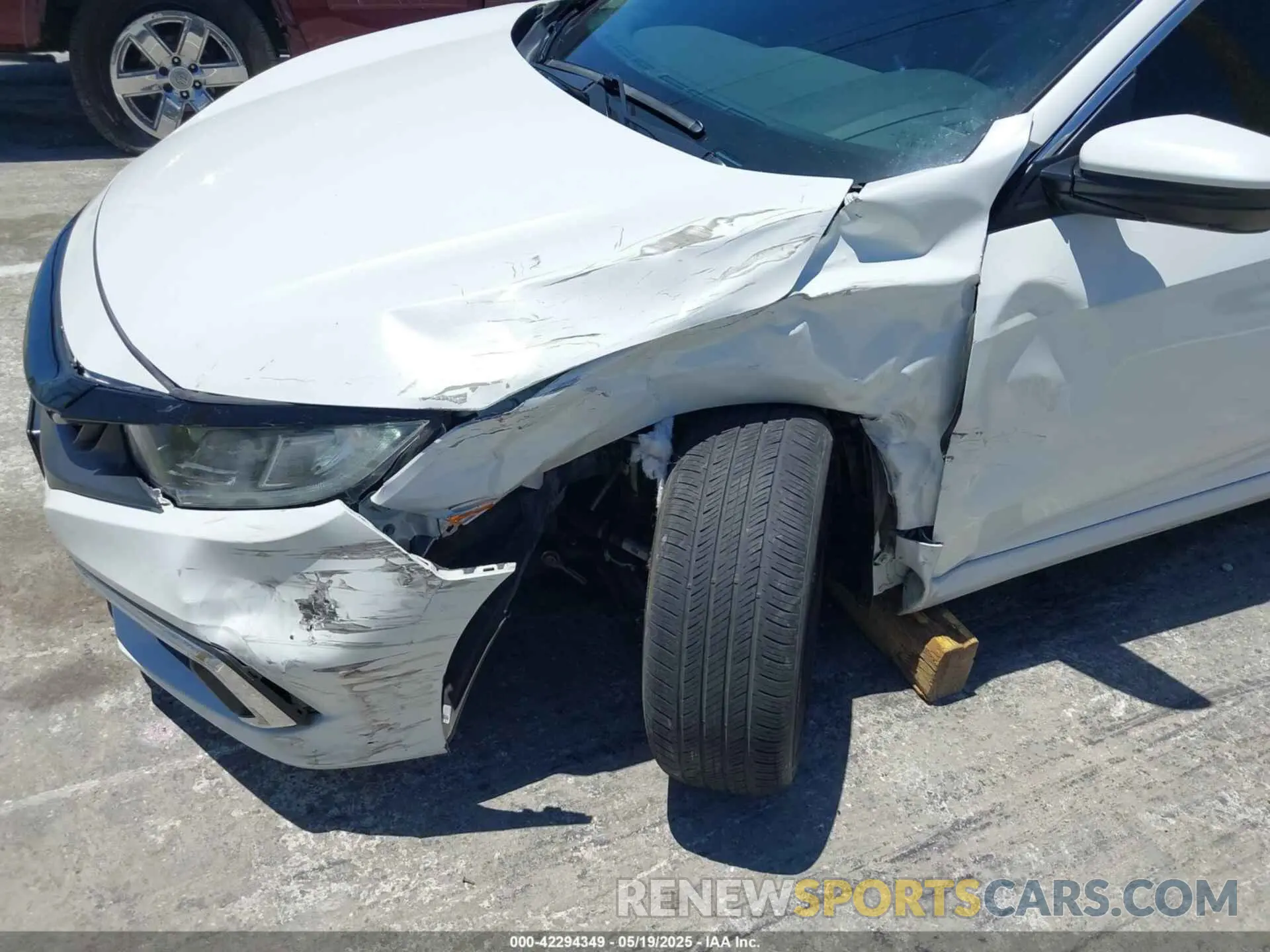 6 Photograph of a damaged car 2HGFC2F6XMH506592 HONDA CIVIC 2021