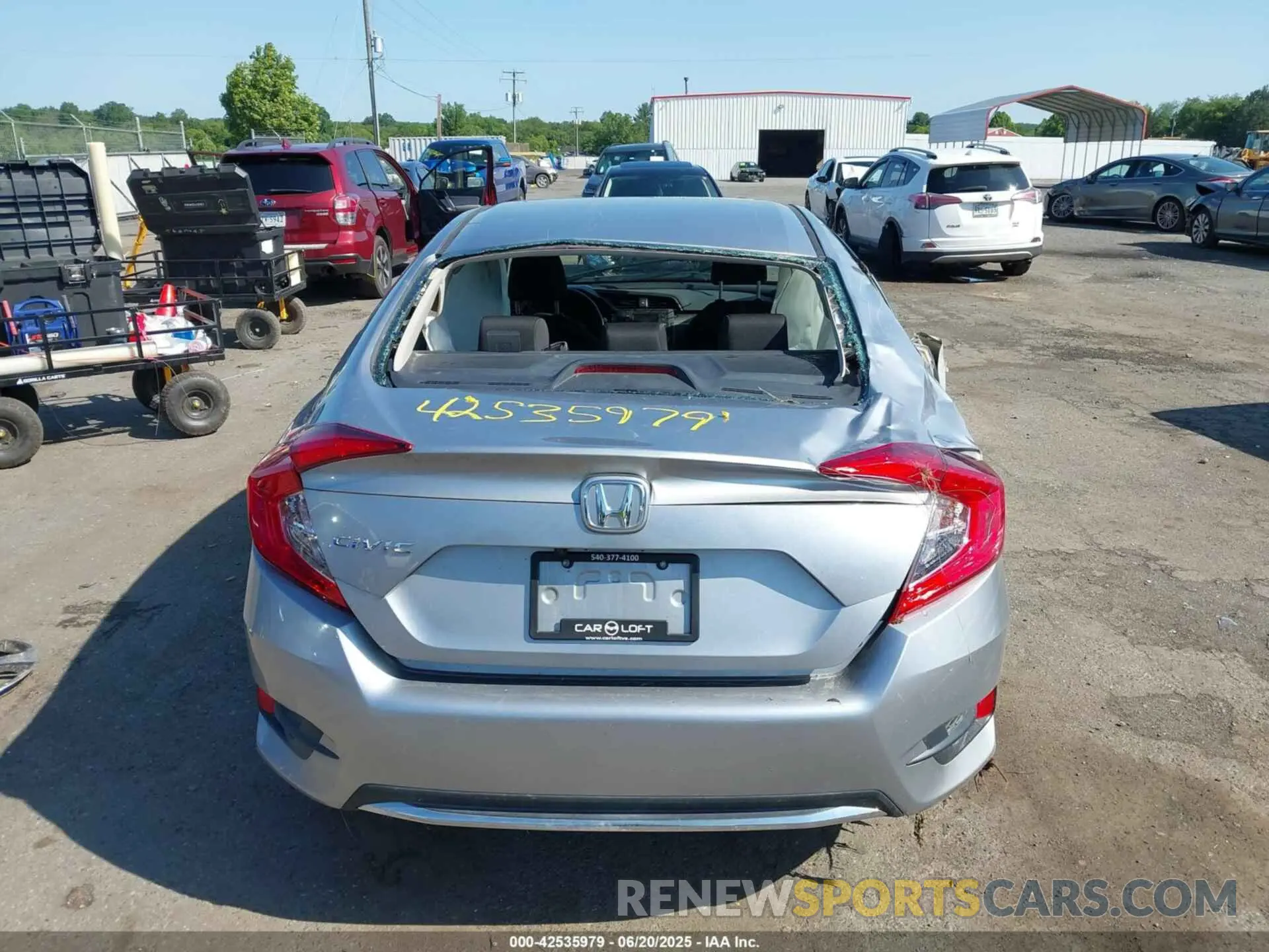 17 Photograph of a damaged car 2HGFC2F6XMH527202 HONDA CIVIC 2021