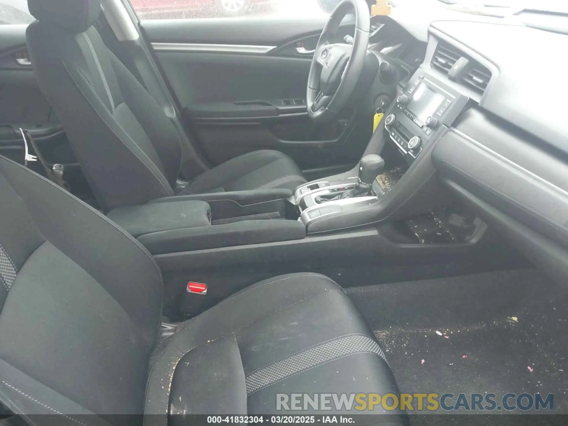 5 Photograph of a damaged car 2HGFC2F6XMH528558 HONDA CIVIC 2021