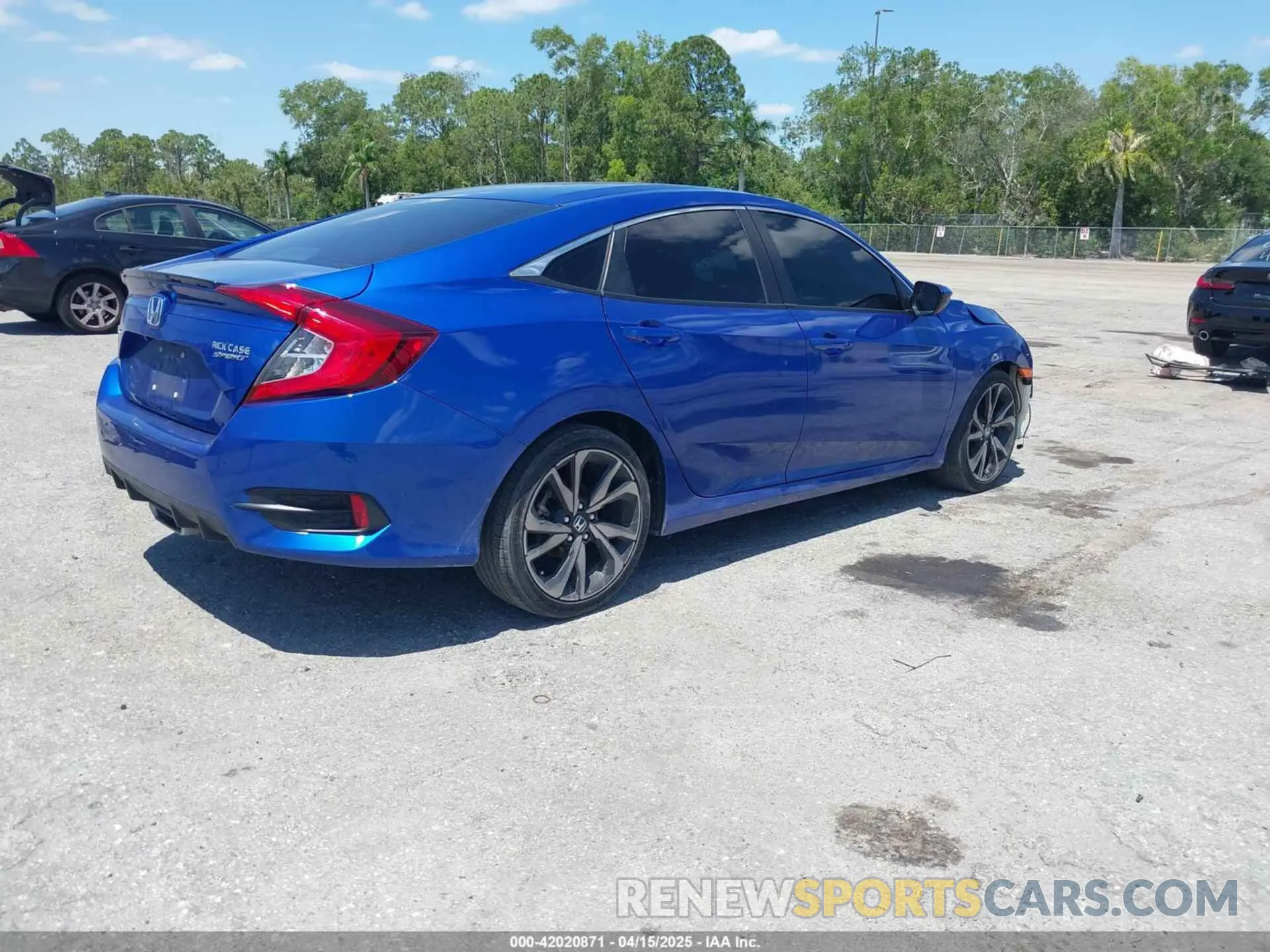 4 Photograph of a damaged car 2HGFC2F80MH527517 HONDA CIVIC 2021