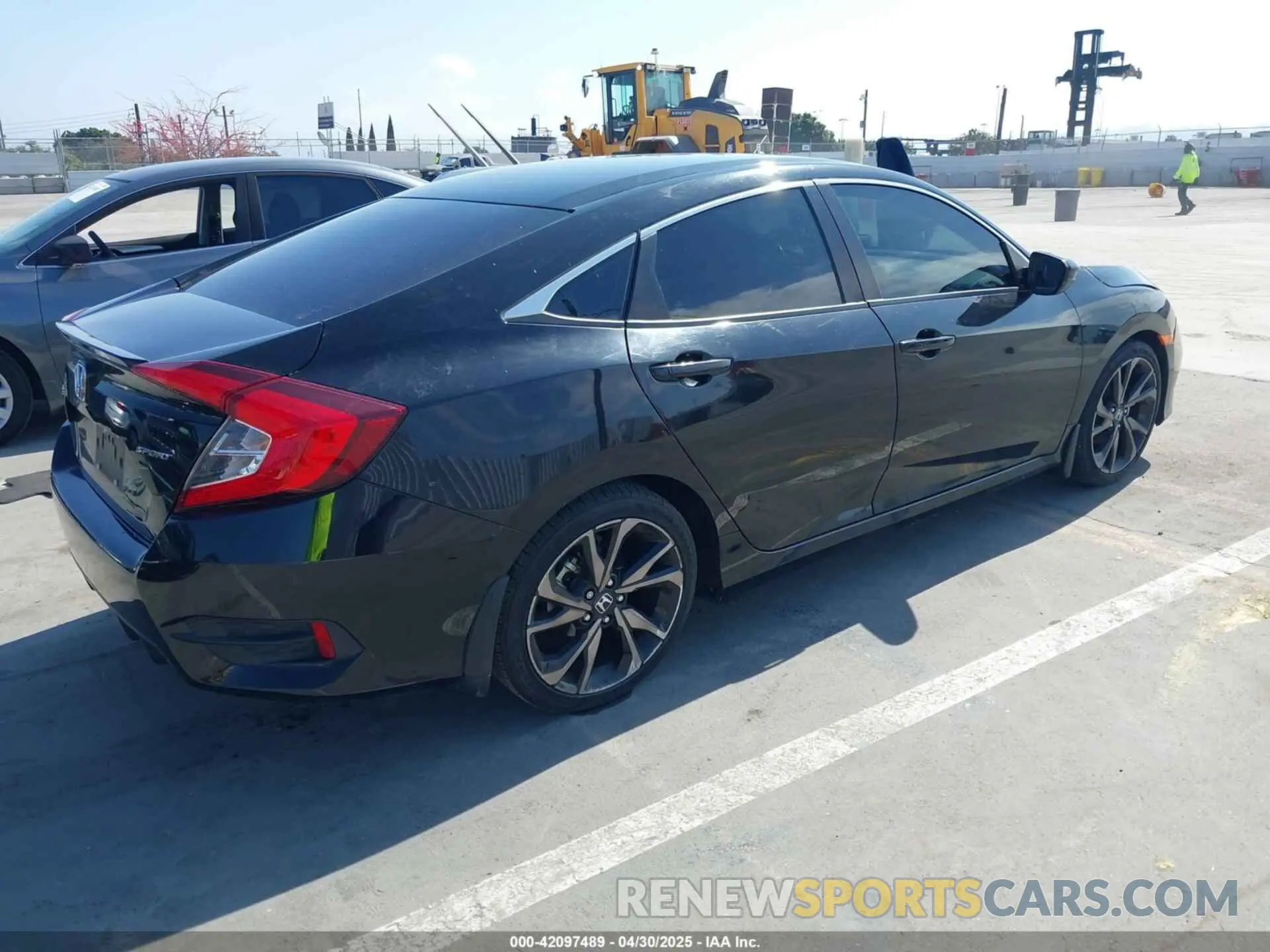 4 Photograph of a damaged car 2HGFC2F80MH529493 HONDA CIVIC 2021