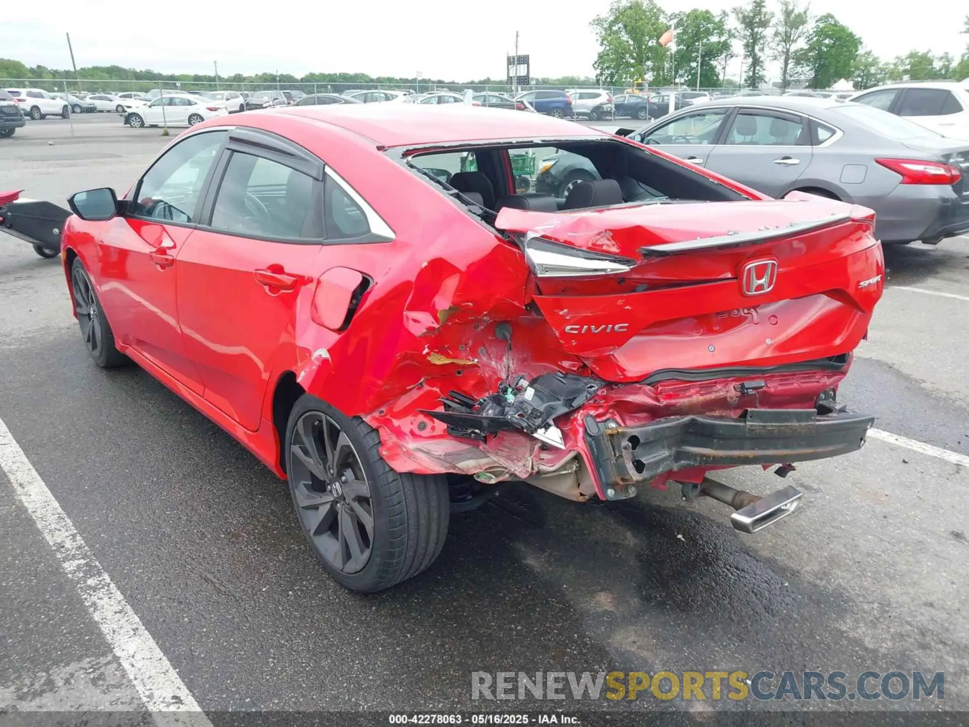 3 Photograph of a damaged car 2HGFC2F81MH520687 HONDA CIVIC 2021