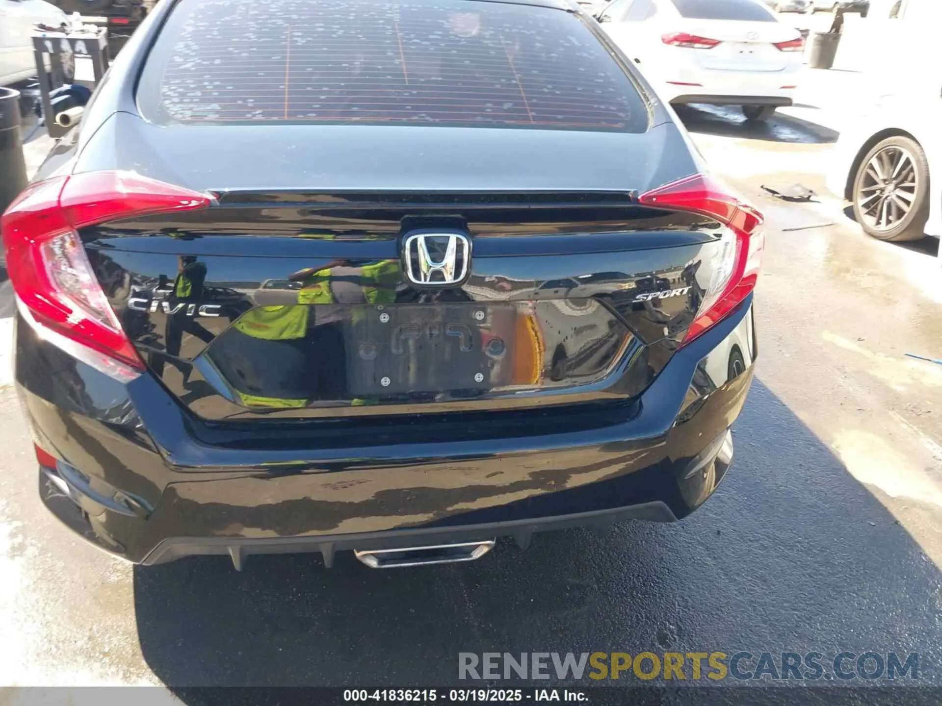 16 Photograph of a damaged car 2HGFC2F81MH529499 HONDA CIVIC 2021