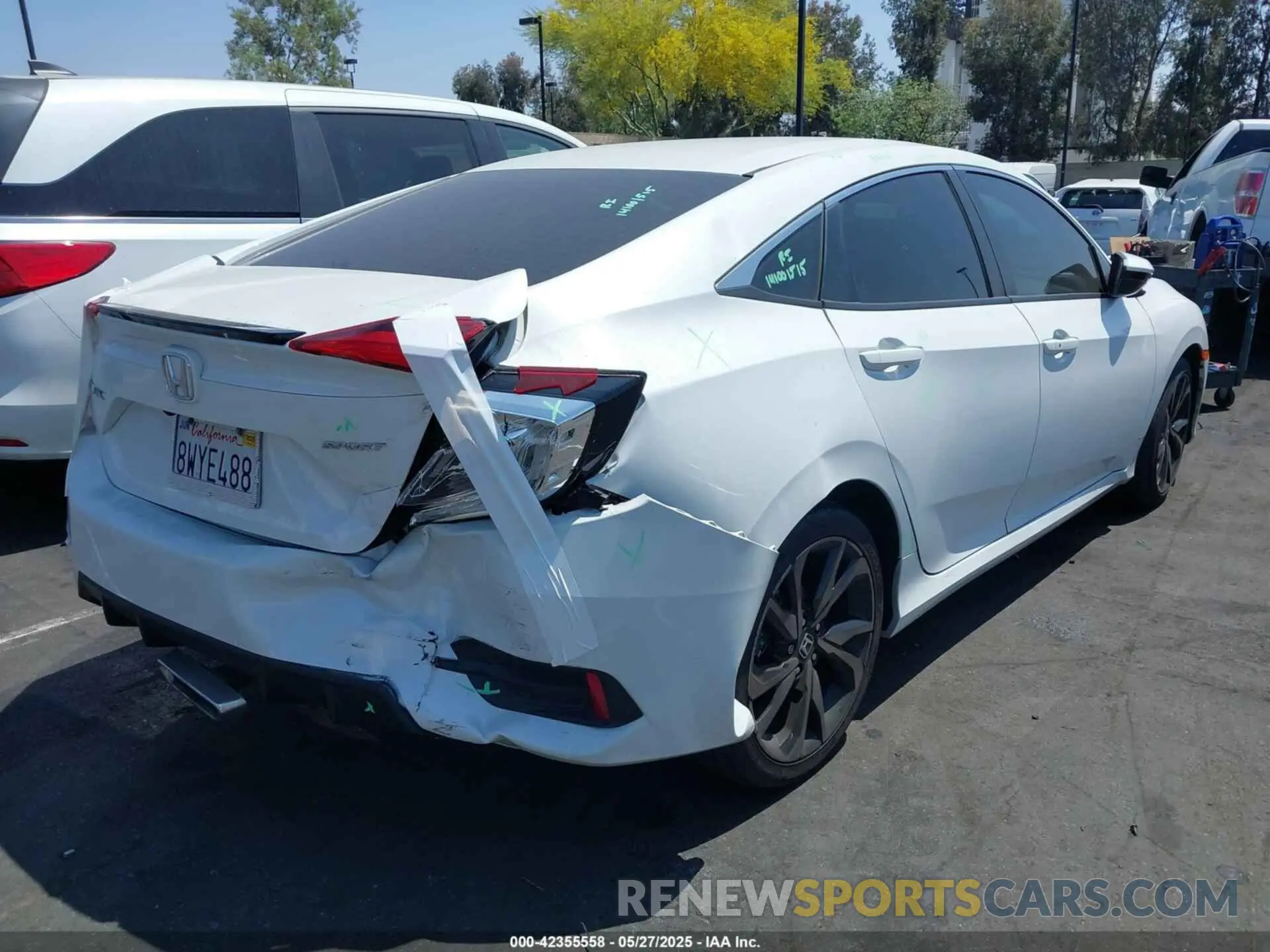 4 Photograph of a damaged car 2HGFC2F81MH531723 HONDA CIVIC 2021