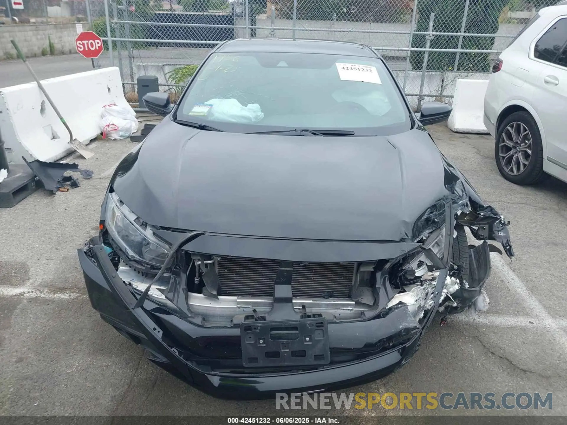 12 Photograph of a damaged car 2HGFC2F81MH545752 HONDA CIVIC 2021