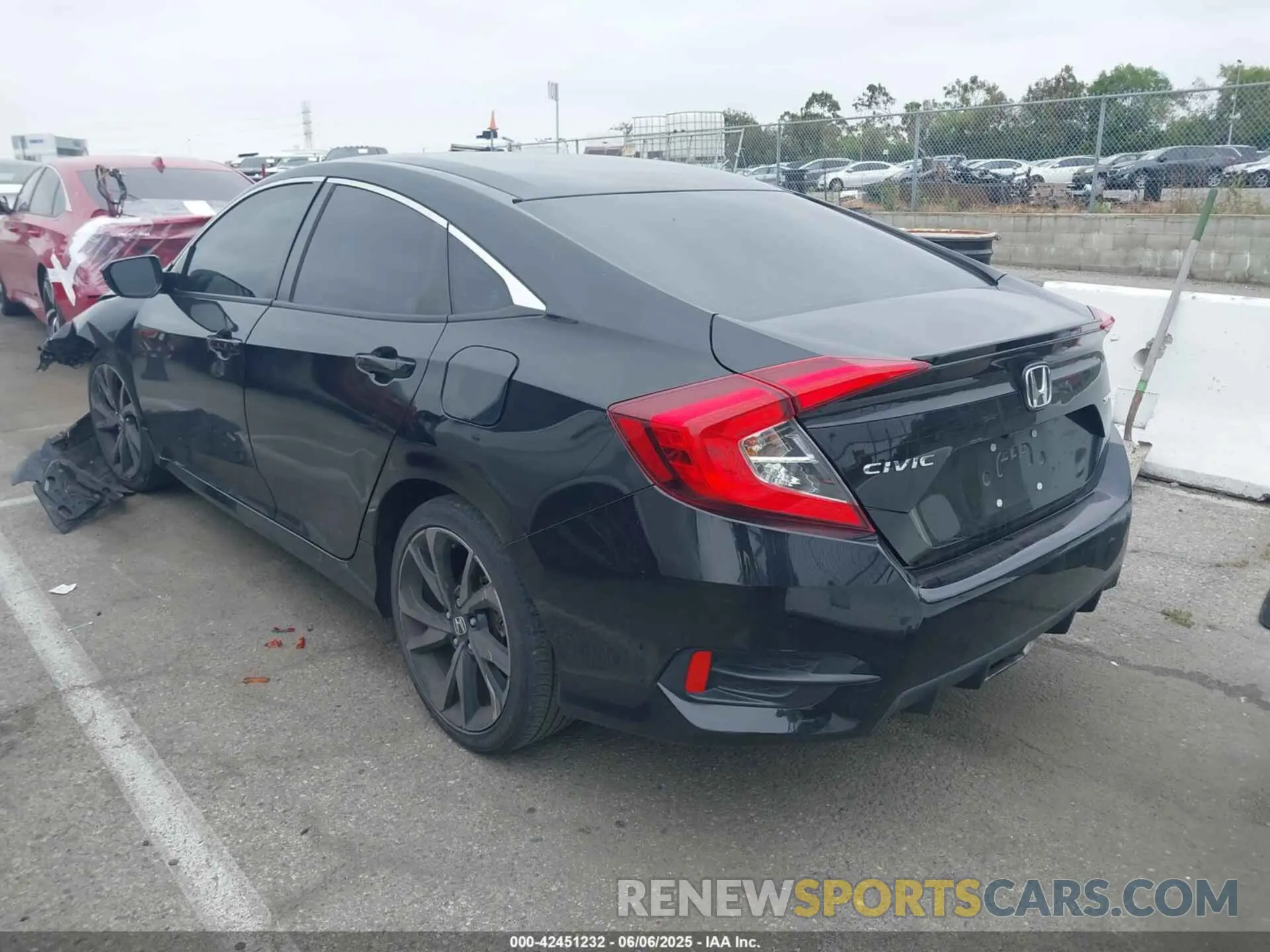 3 Photograph of a damaged car 2HGFC2F81MH545752 HONDA CIVIC 2021