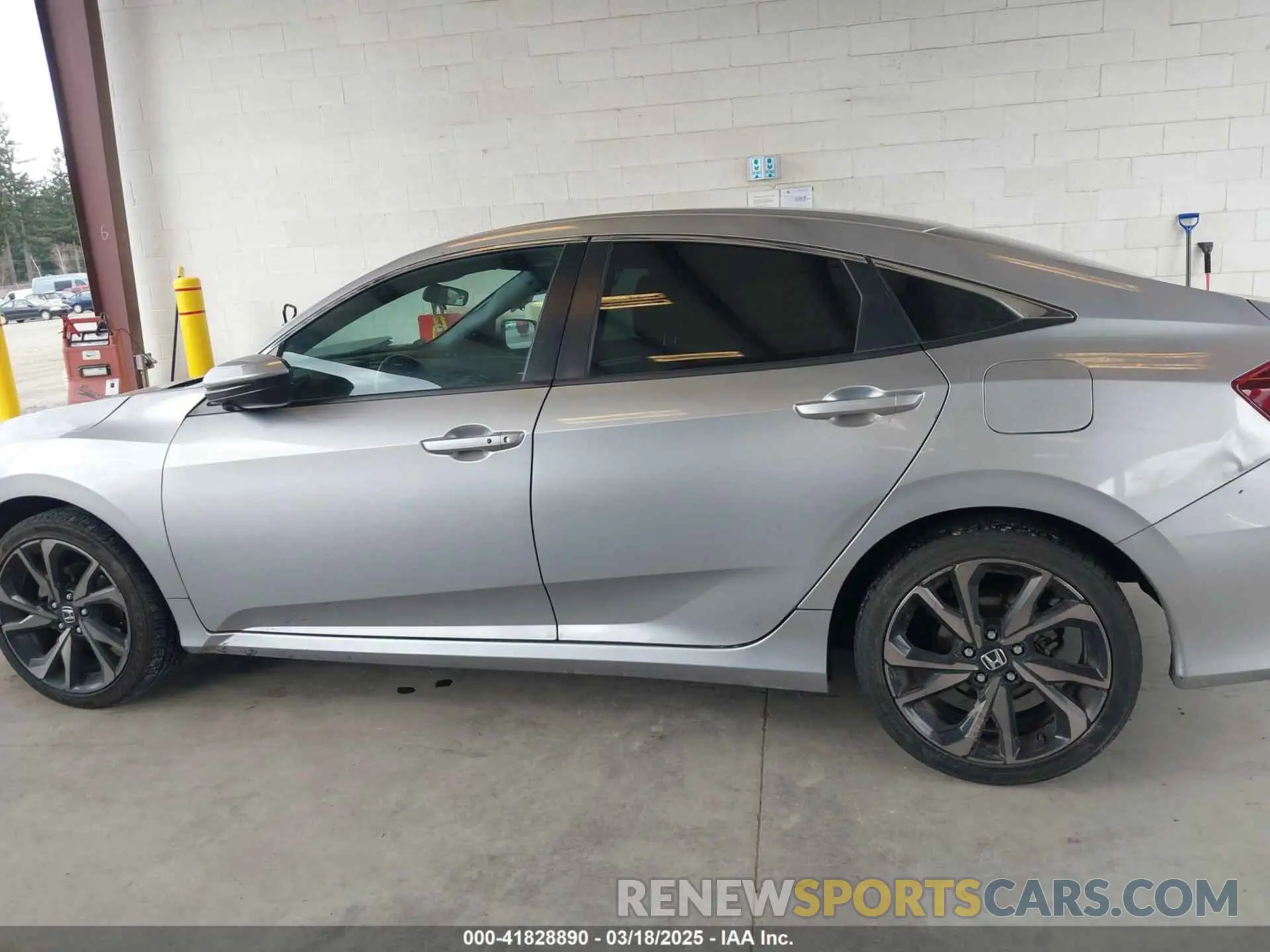 14 Photograph of a damaged car 2HGFC2F83MH521470 HONDA CIVIC 2021