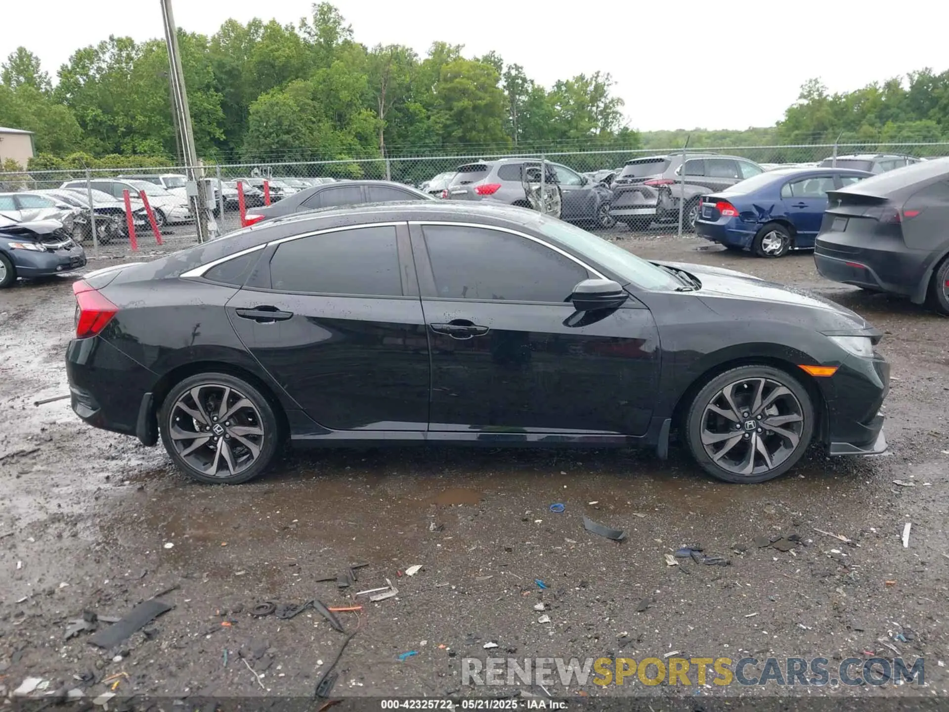 13 Photograph of a damaged car 2HGFC2F83MH521744 HONDA CIVIC 2021